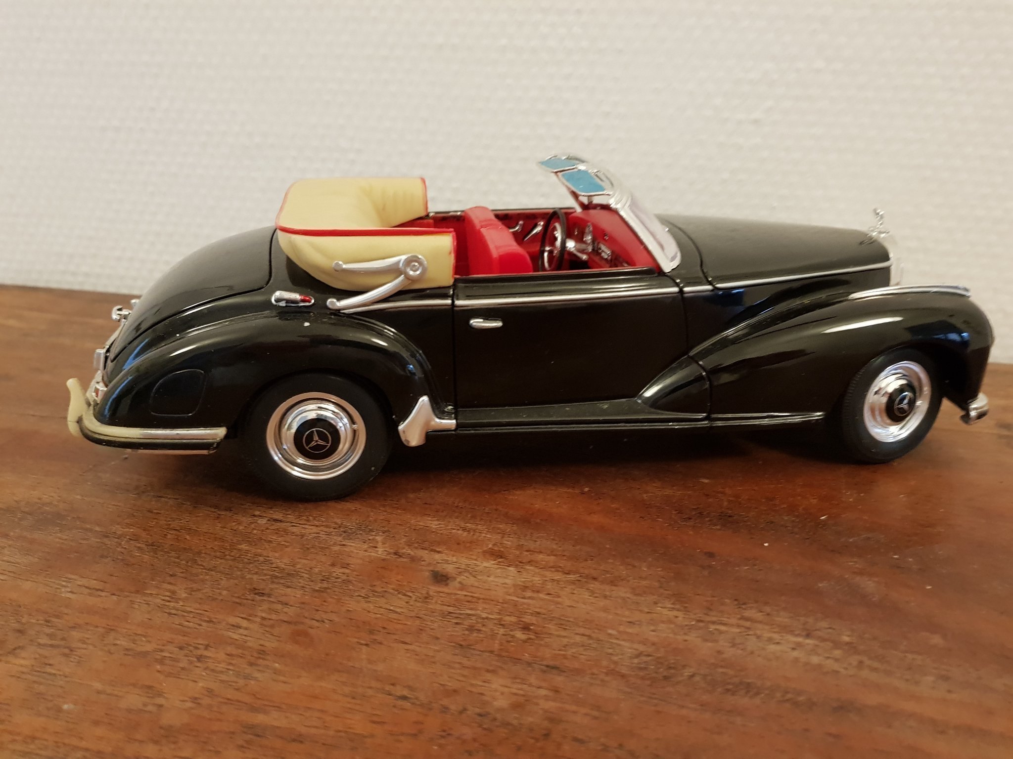 WELLY Mercedes Benz 300S (398660671) ᐈ Köp på Tradera