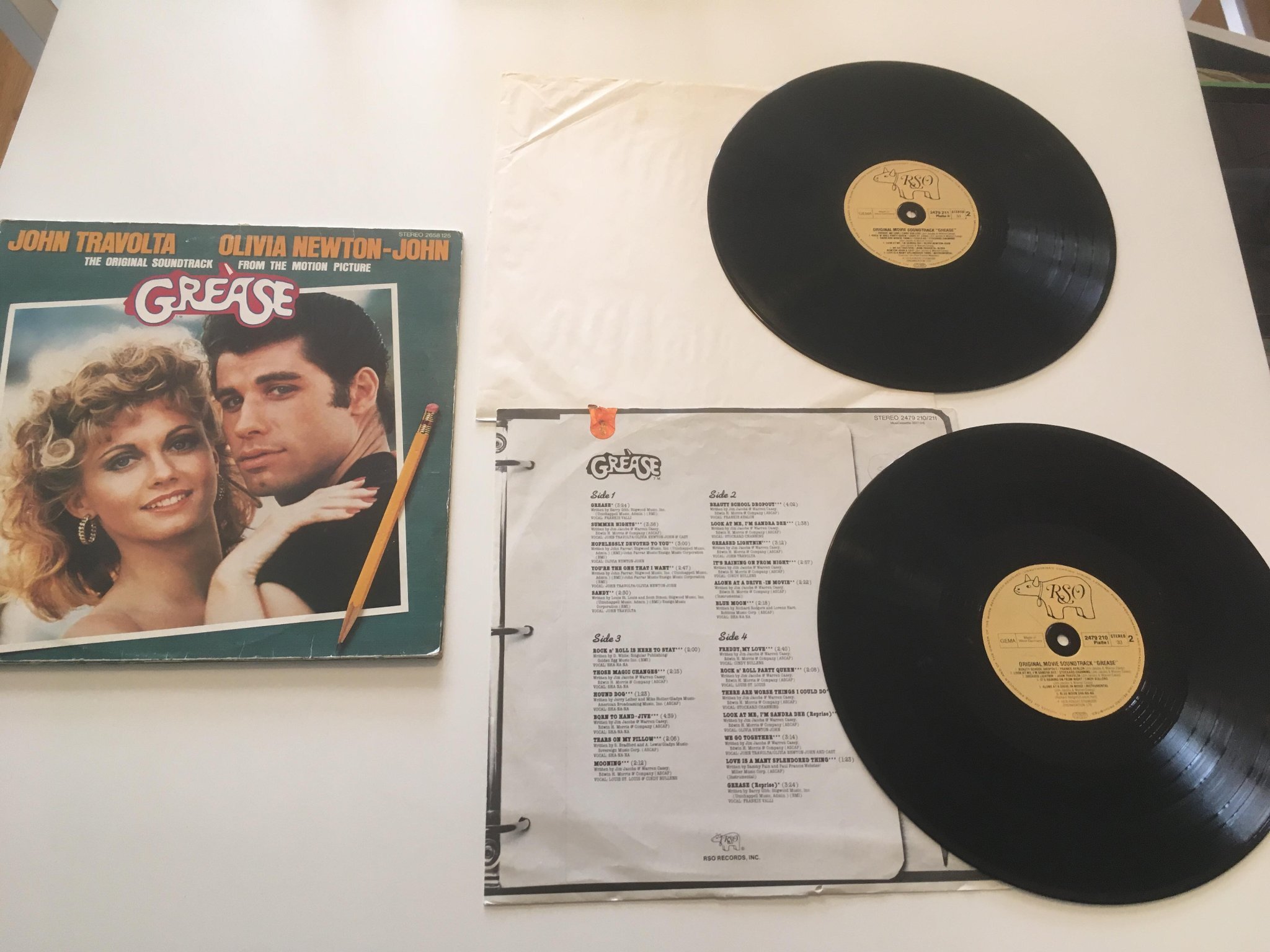 Grease Original Soundtrack Originalinner gatefo.. (408152924) ᐈ Köp på Tradera