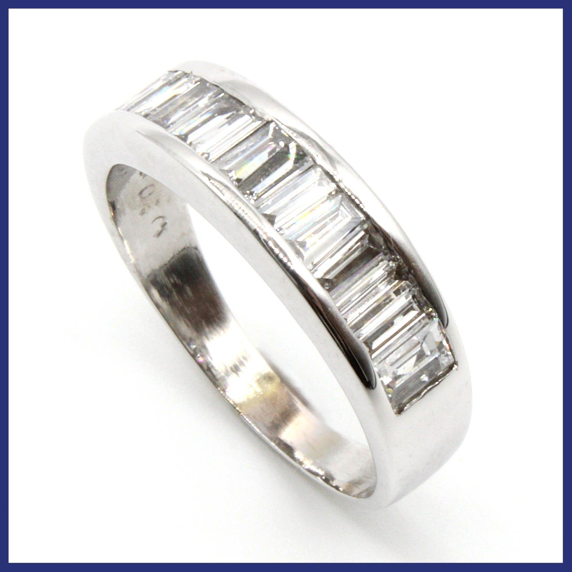 Ring, 18K vitguld, allians, naturliga diamanter (0,95ctv, stl 17,6mm)