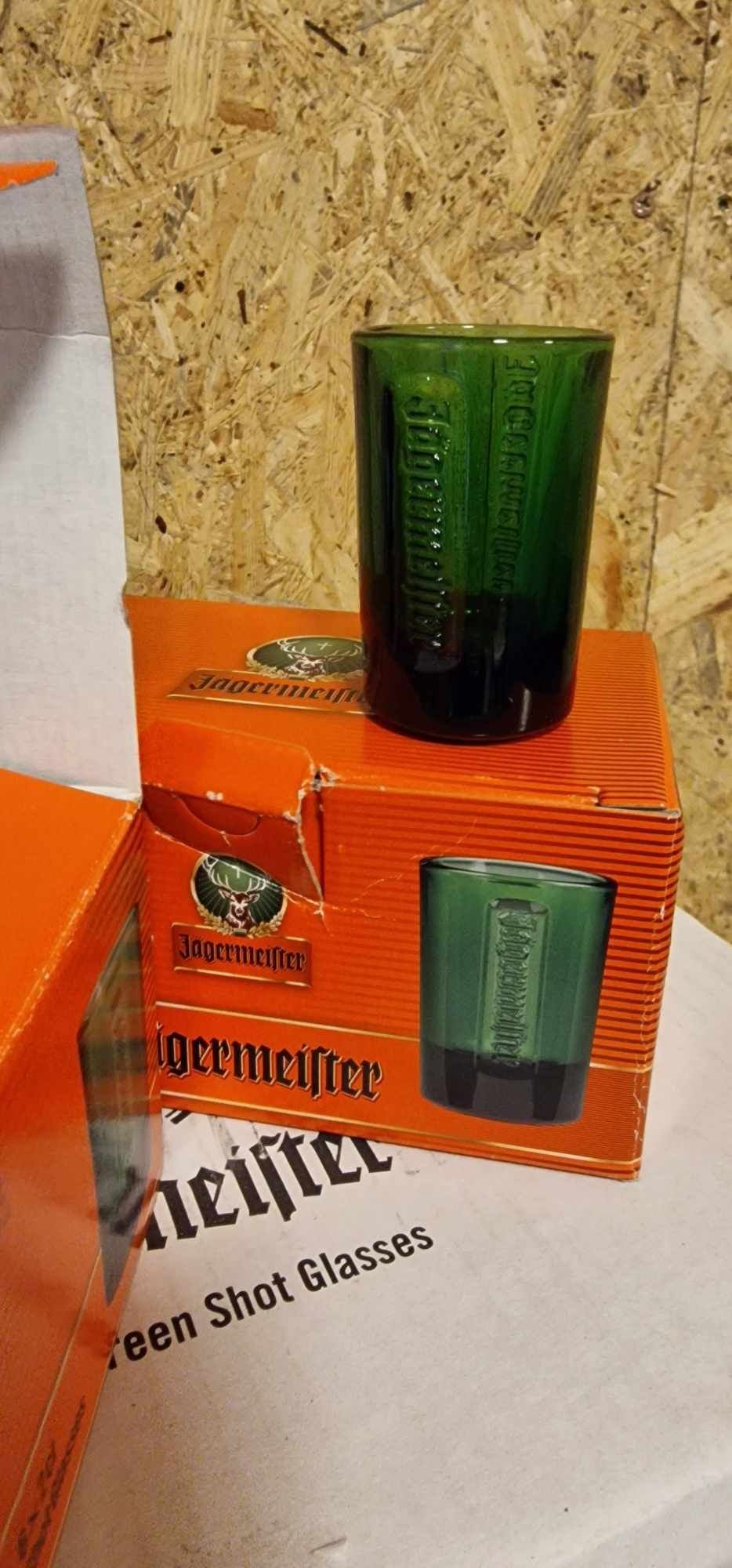 Se produkter som liknar Jägermeister 2cl glas på Tradera (629373347)