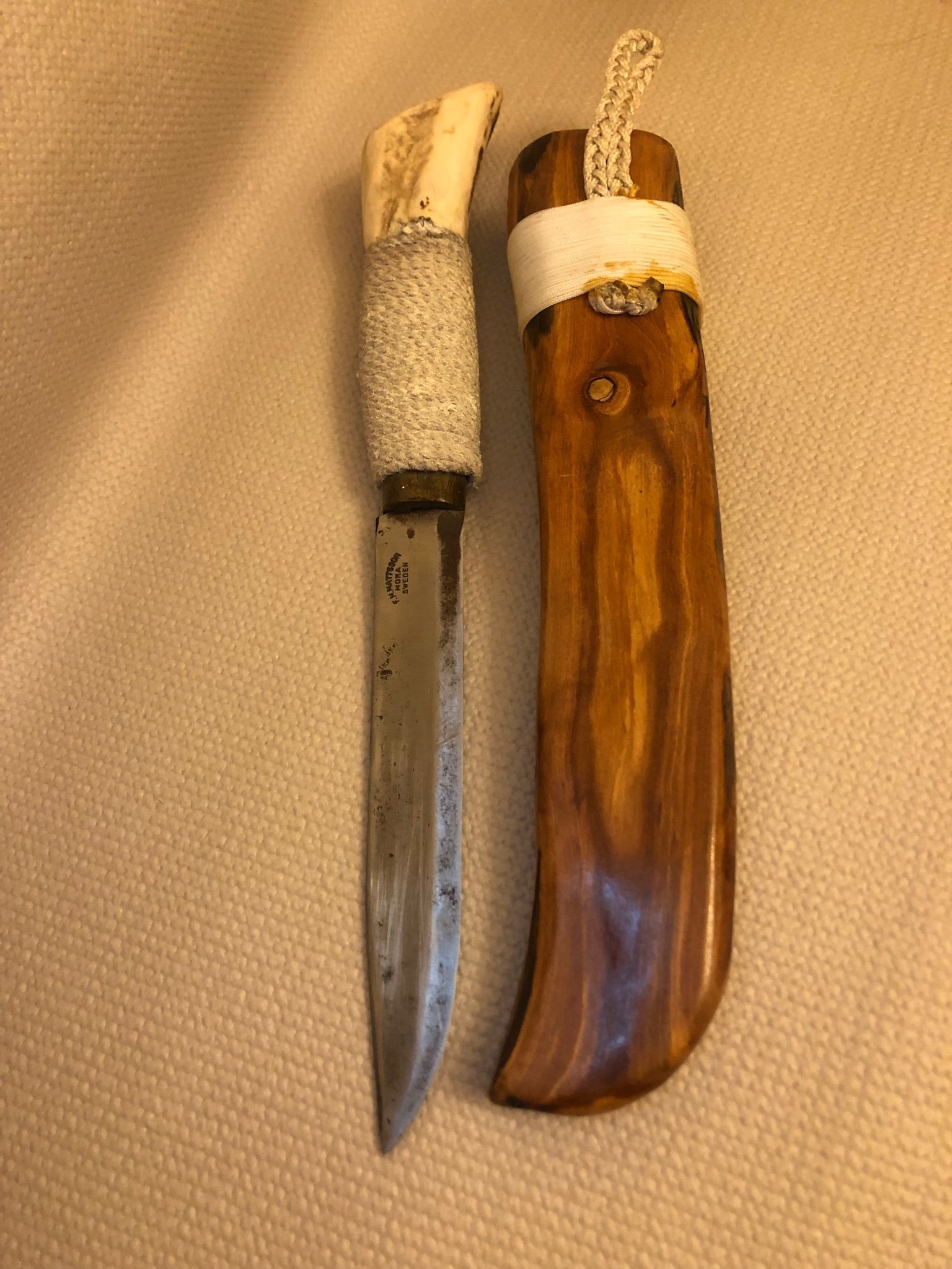 Se produkter som liknar F. M. MATTSSON MORA SWEDEN KN.. på Tradera