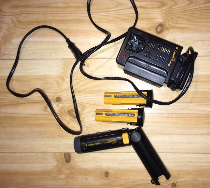 Panasonic EY503 liten skruvdragare med laddare .. (348122962) ᐈ Köp på