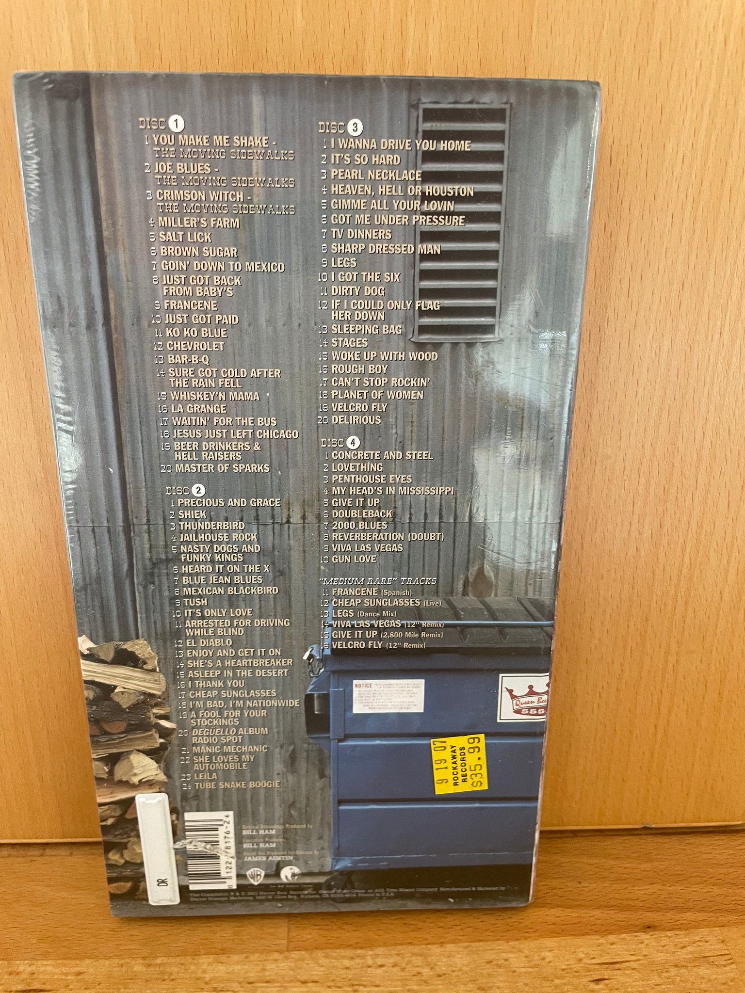 Se produkter som liknar ZZ TOP CHROME SMOKE & BBQ .. på Tradera