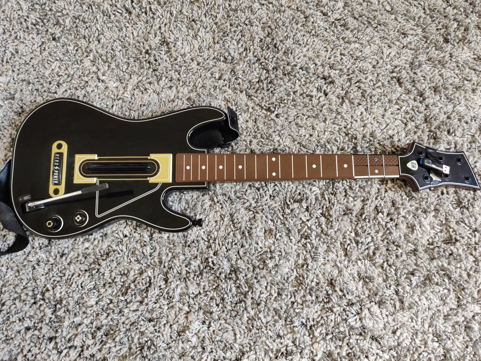 Guitar Hero Live Gitarr Playstation 4 PS4 (406644954) ᐈ Köp på Tradera