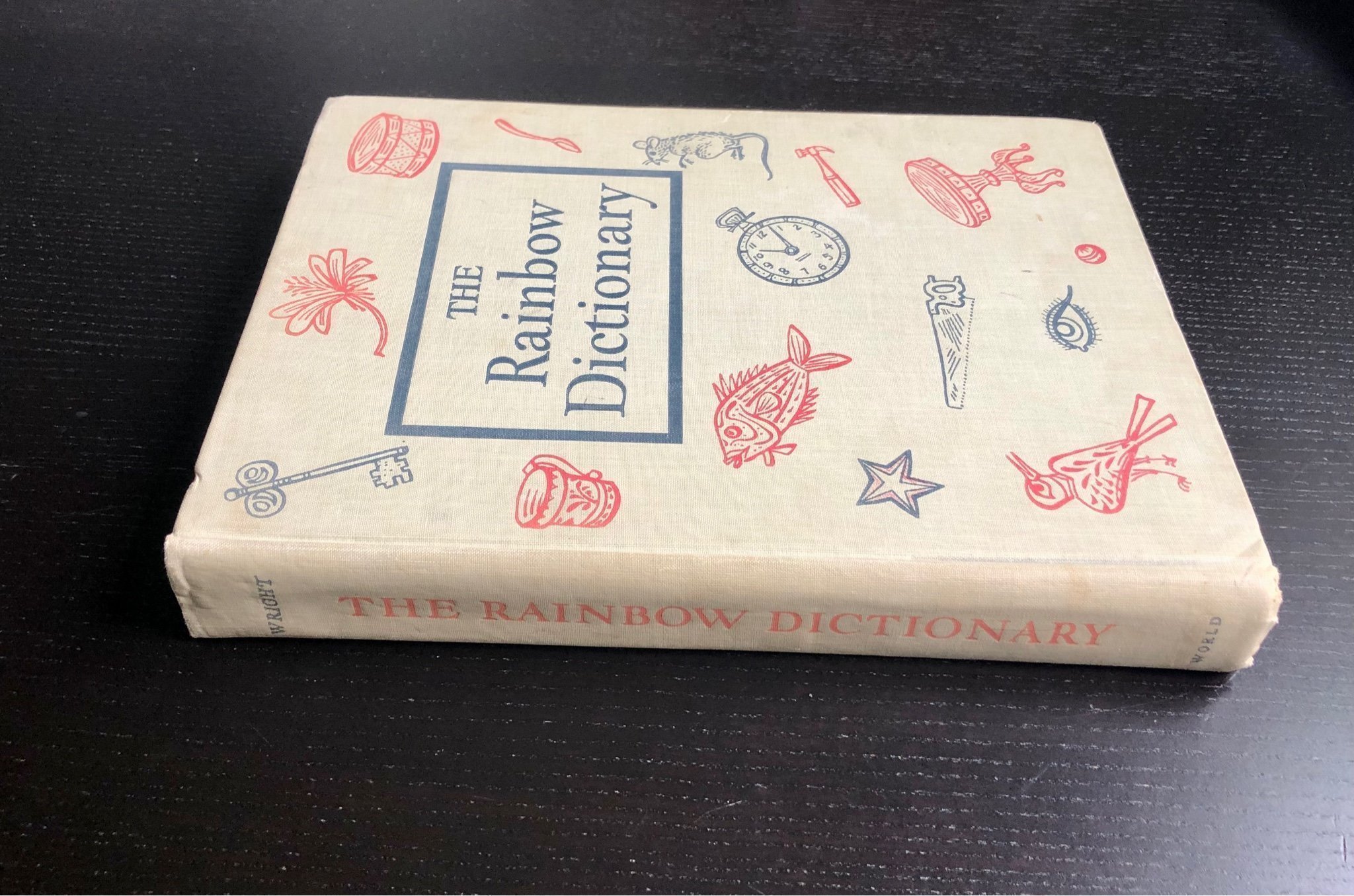 The Rainbow Dictionary, Engelsk bok, Helena Lai.. Köp på Tradera