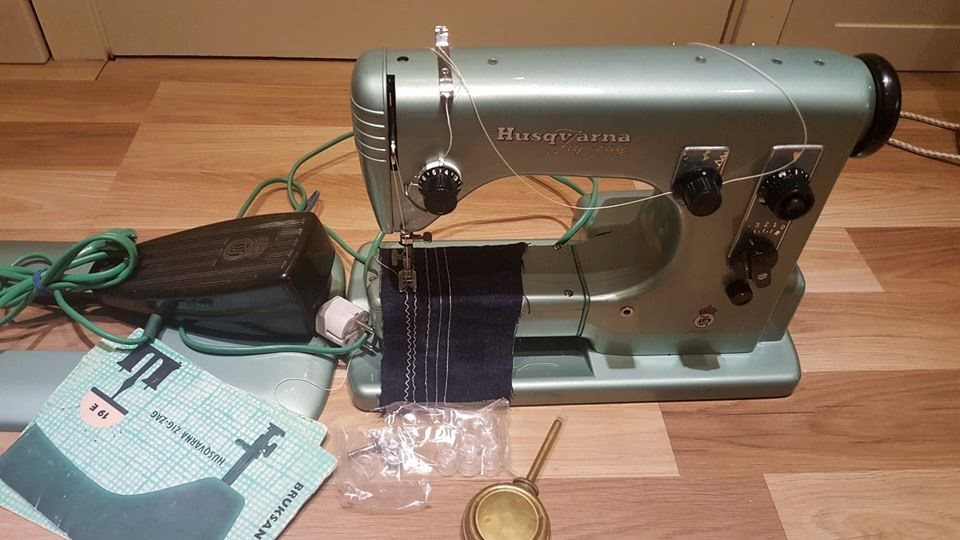 Symaskin Husqvarna Zig Zag typ 19e. (329100224) ᐈ Köp på Tradera