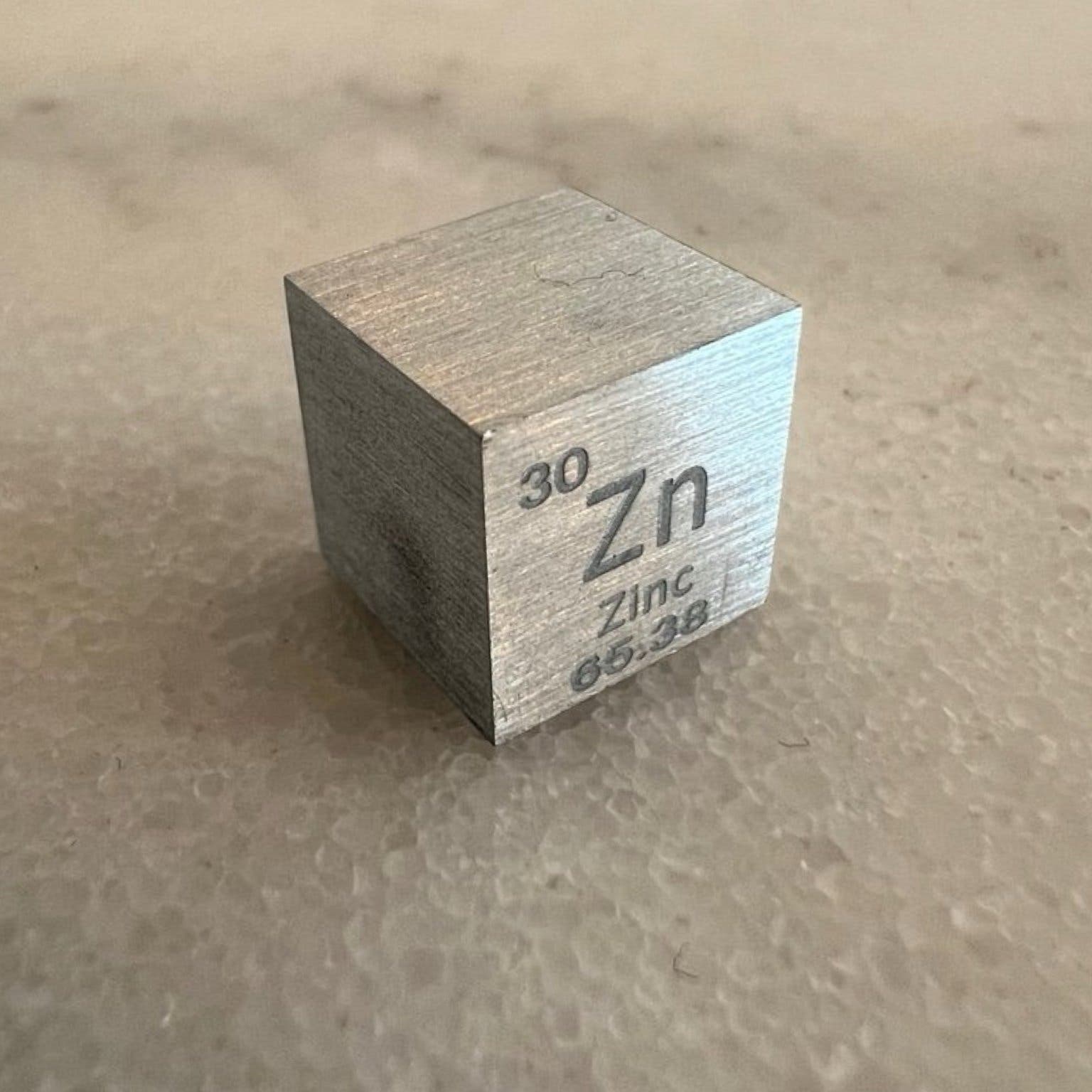 Zink 1000g – Reines Metall 99.99% Als Pyramidenrohling, Ideal Zum Verzinken Und Legieren
