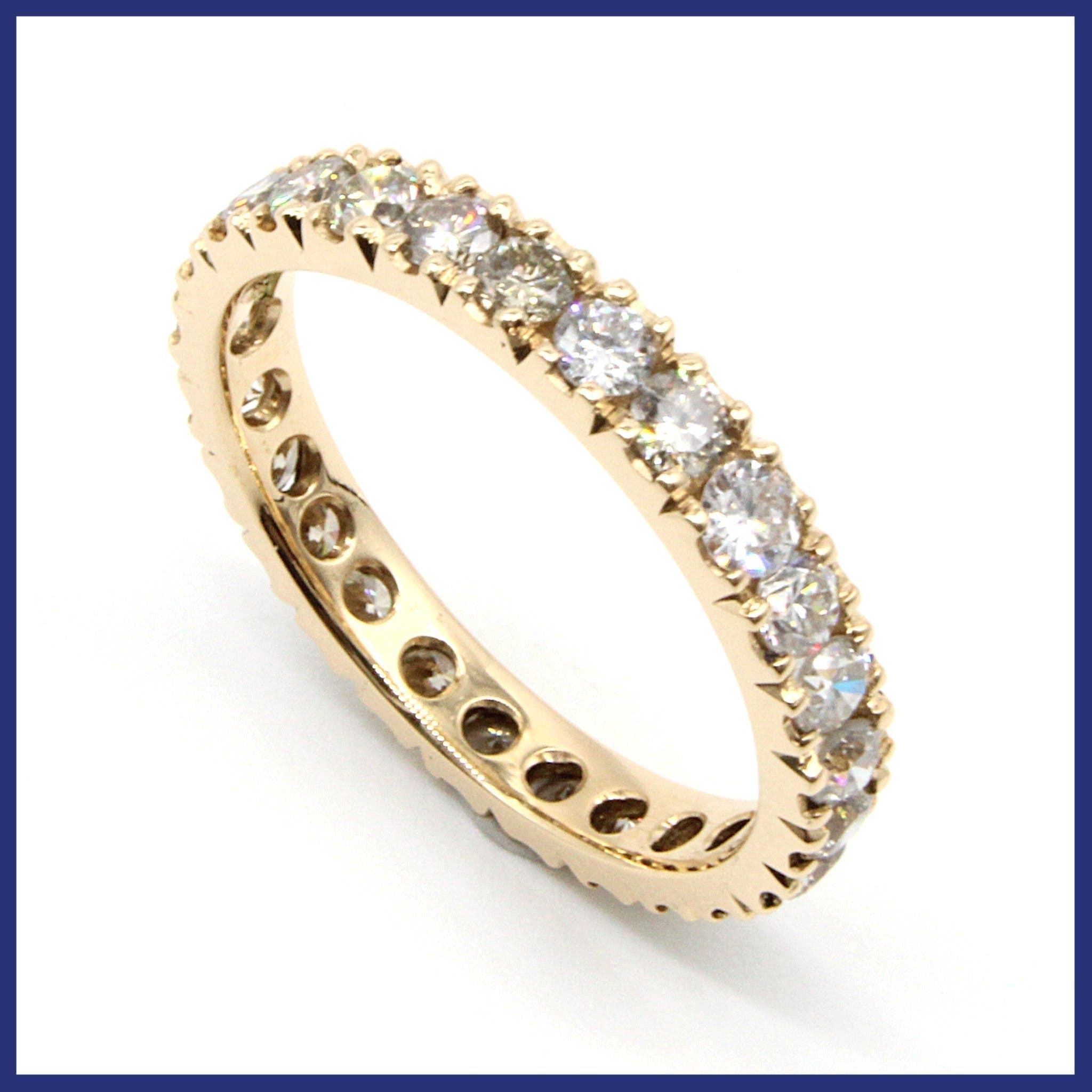 Ring, 18K guld, allians, naturliga diamanter (0,86ctv, stl 16,15mm)