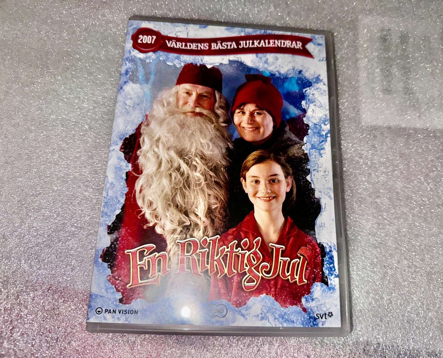 Se produkter som liknar Julkalendern 2007 En riktig j.. på Tradera