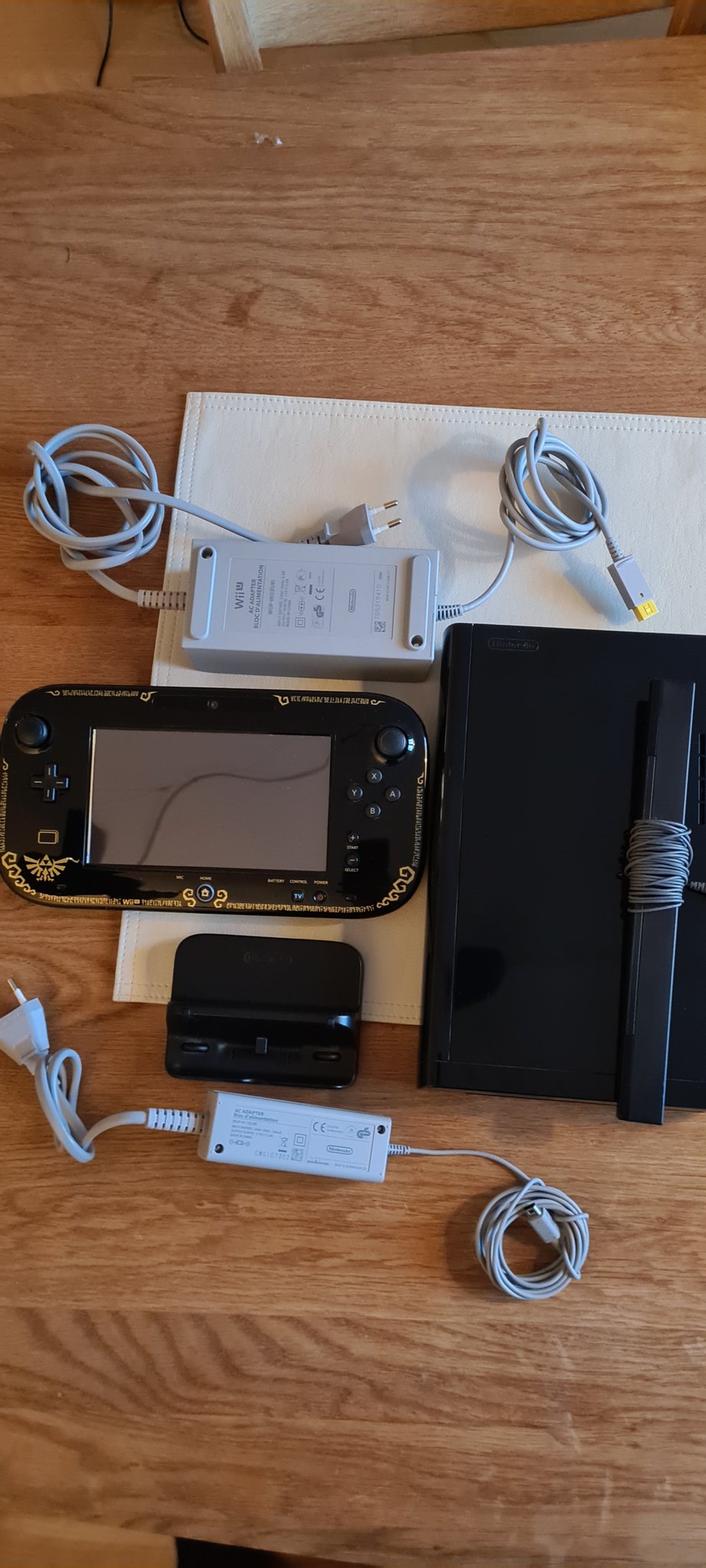 Se produkter som liknar Wii U Zelda Wind Waker Edit.. på Tradera