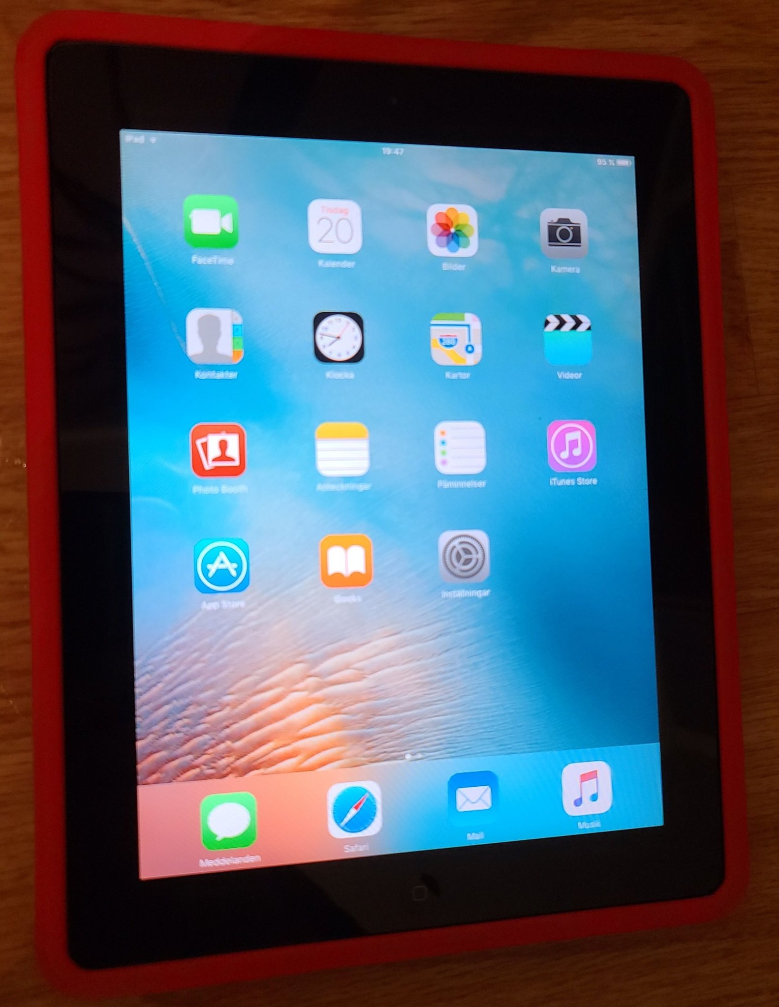 ipad A1395 16gb med fodral (424565502) ᐈ Köp på Tradera