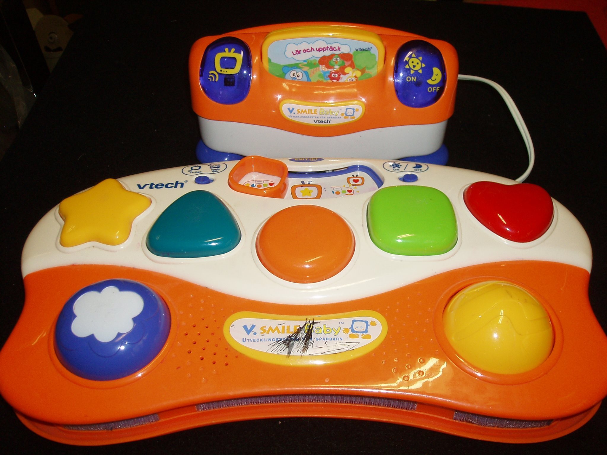 V-TECH Lärospel/Barn TV TV TV spel V-Smile/Utvelkingssystem Vtech/TV GameVsmile-Baby 656078 V-TECH Lärospel/Barn TV TV TV spel V-Smile/Utvelkingssystem Vtech/TV GameVsmile-Baby 656078