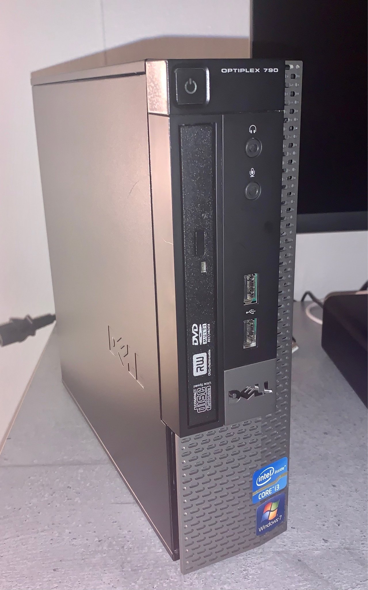 Dell Optiplex 790 USFF i7 8GB ram 250gb SSD med.. Köp på Tradera