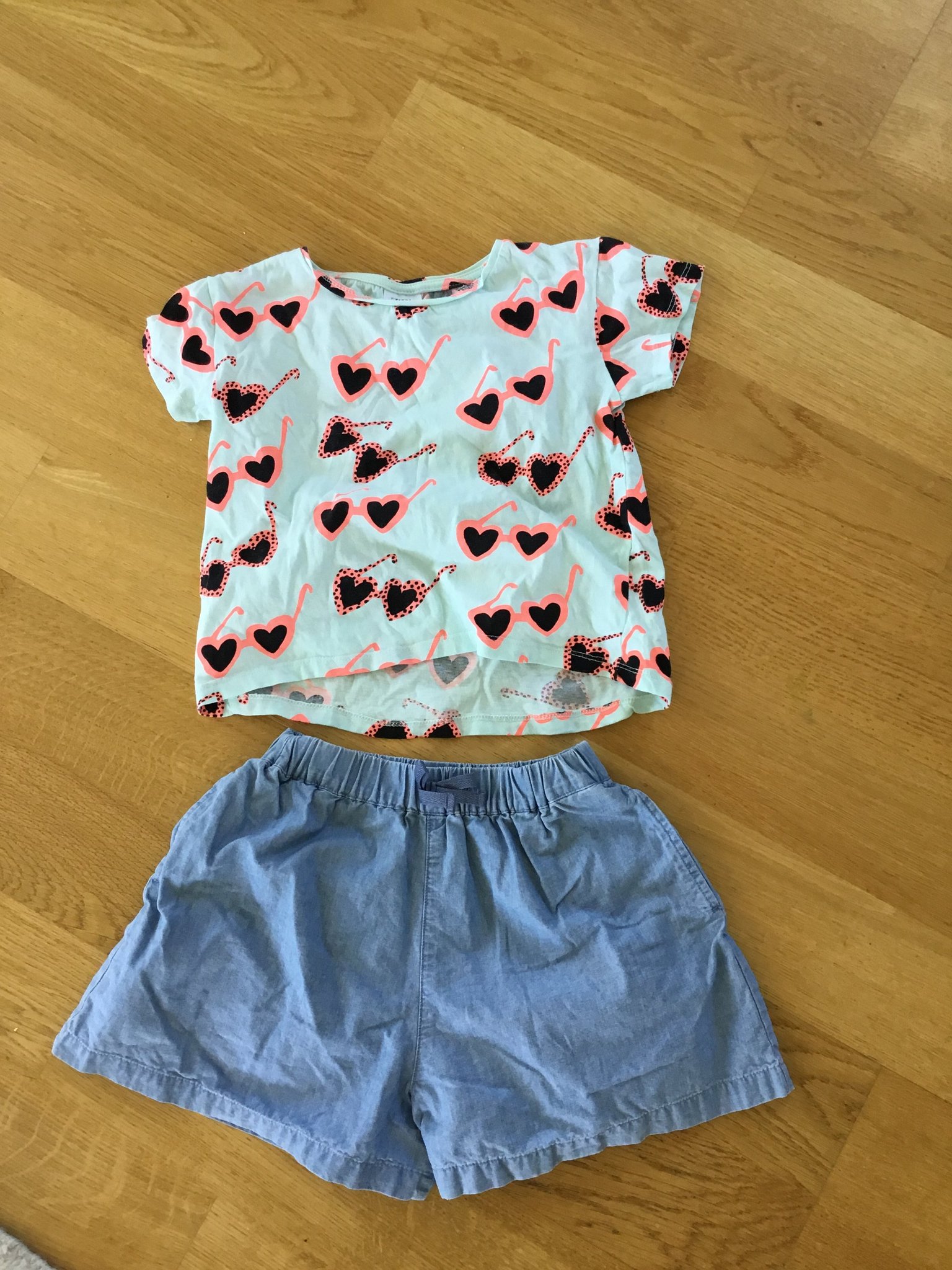 Uniqlo Zara stl 116 (403445520) ᐈ Köp på Tradera