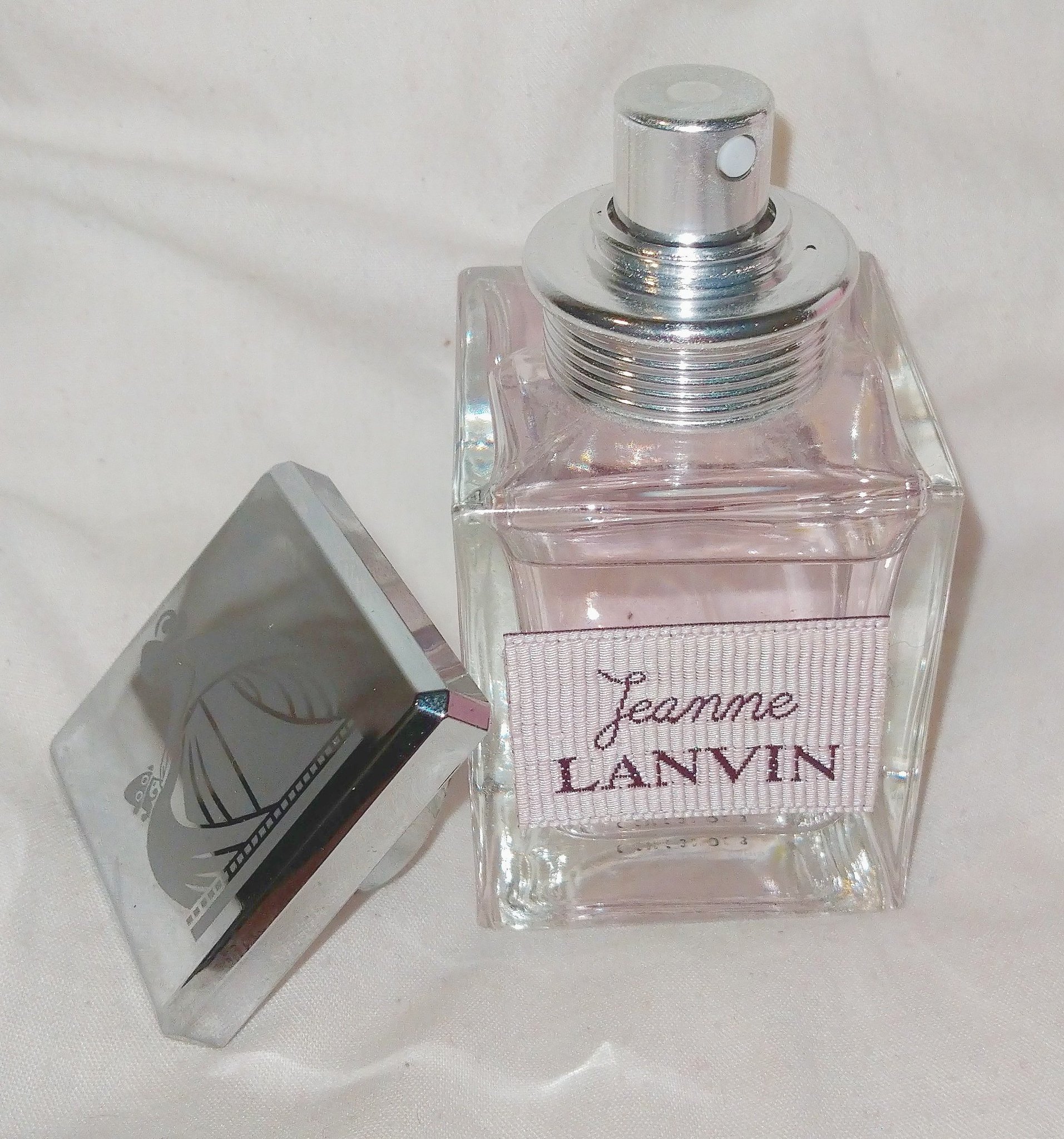 Lanvin Jeanne parfym (30 ml). (427716241) ᐈ Köp på Tradera Jeanne La Rose Lanvin Parfym | Nordicfeel