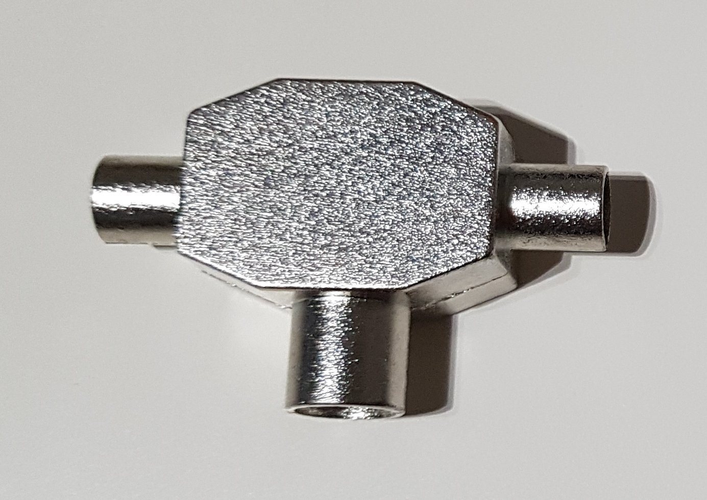 Förgrening antennkabel, TV (2-way TV Splitter) på Tradera.com - Kablar
