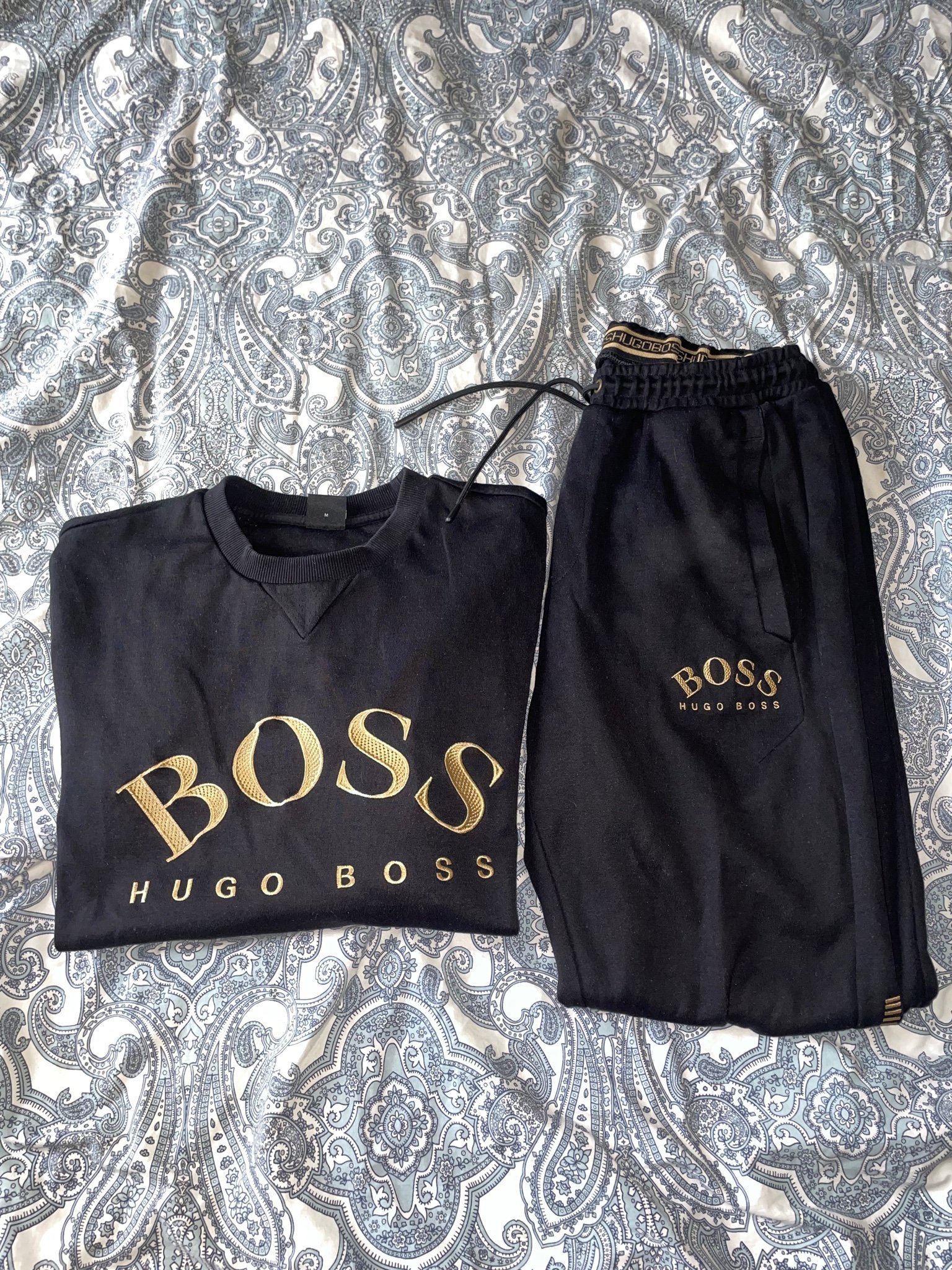 Se produkter som liknar Hugo Boss mjukis dress på Tradera (558556141)