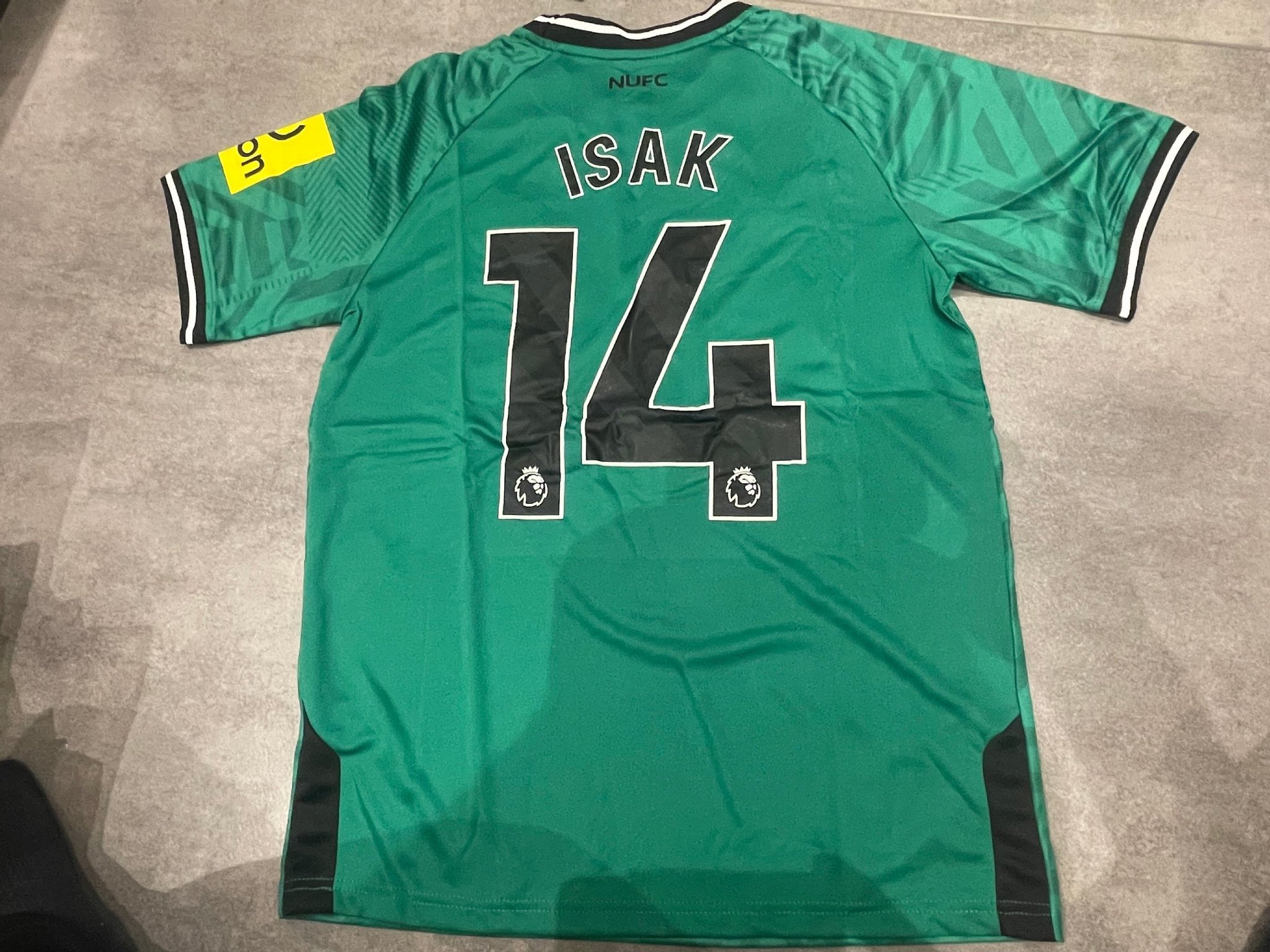 alexander-isak-newcastle-tr-ja-k-p-p-tradera-611230008