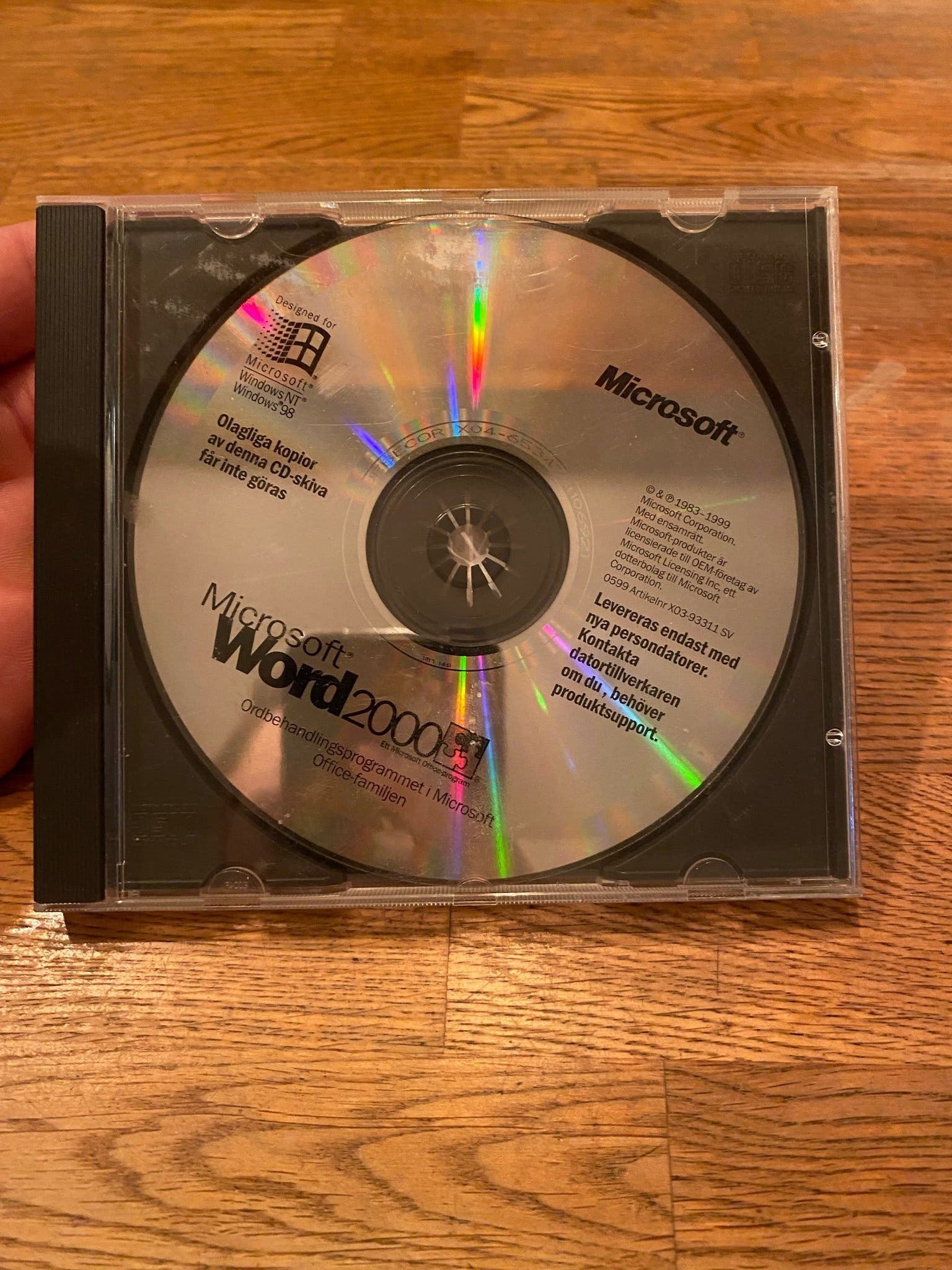 Ms Word Cd Se produkter som liknar Microsoft Word 2000 CD-ROM re.. på Tradera ...