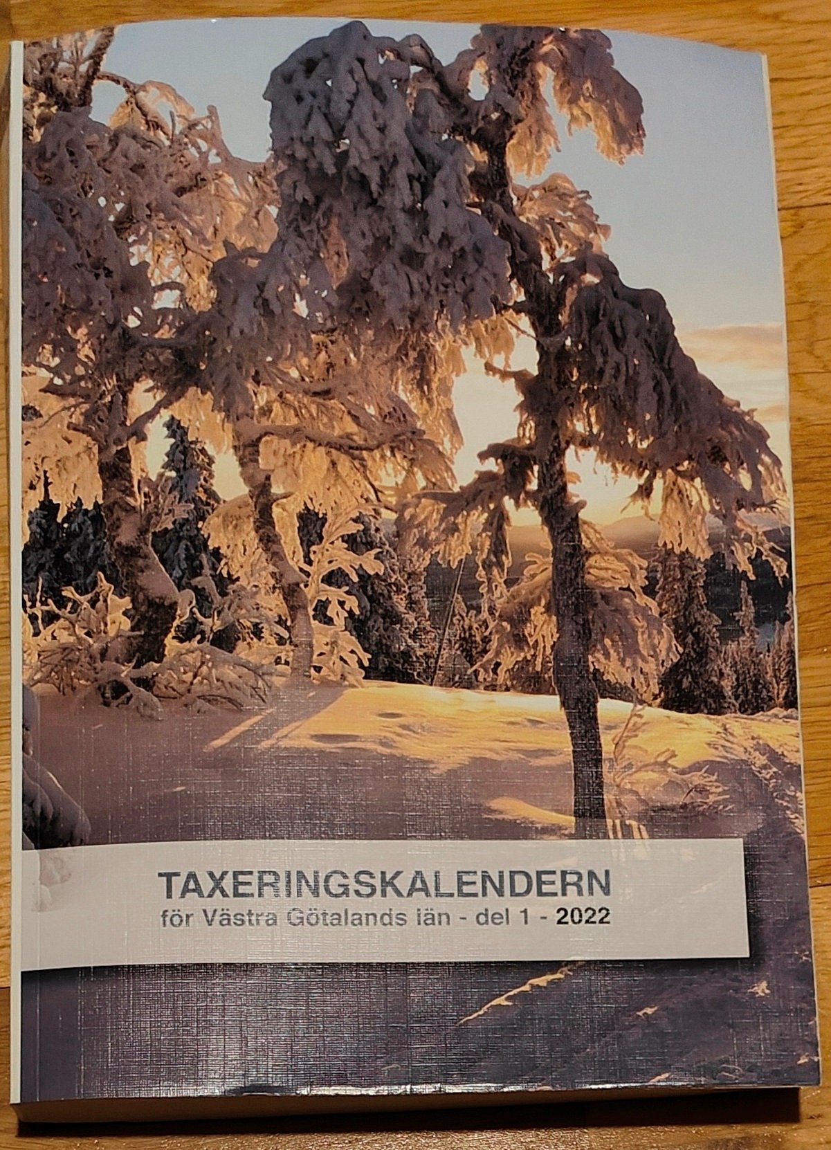 Se produkter som liknar Taxeringskalendern 2022 Västr.. på Tradera