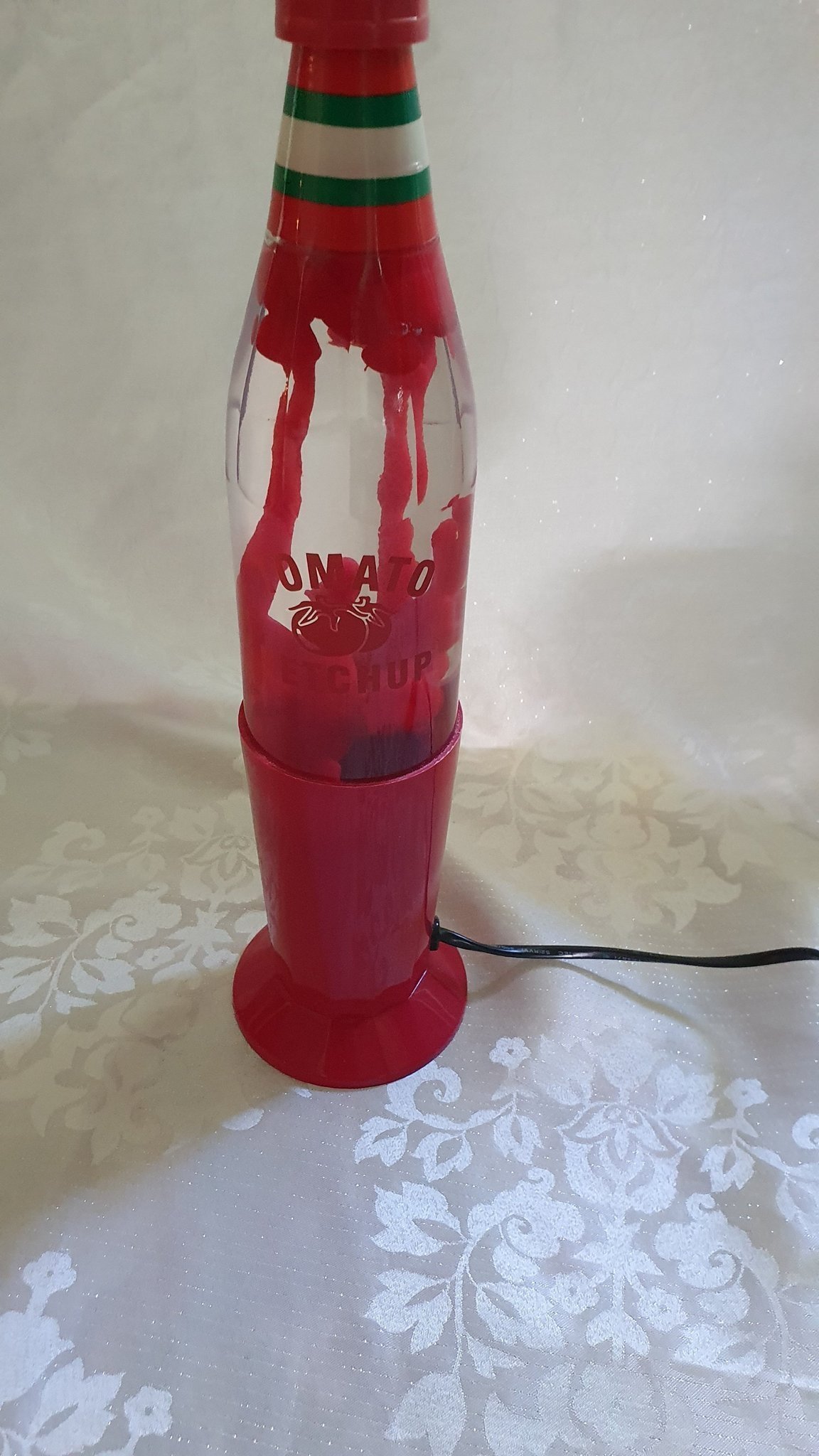 Häftig lavalampa lava lampa i form av en ketchu.. (409947130) ᐈ Köp på Tradera