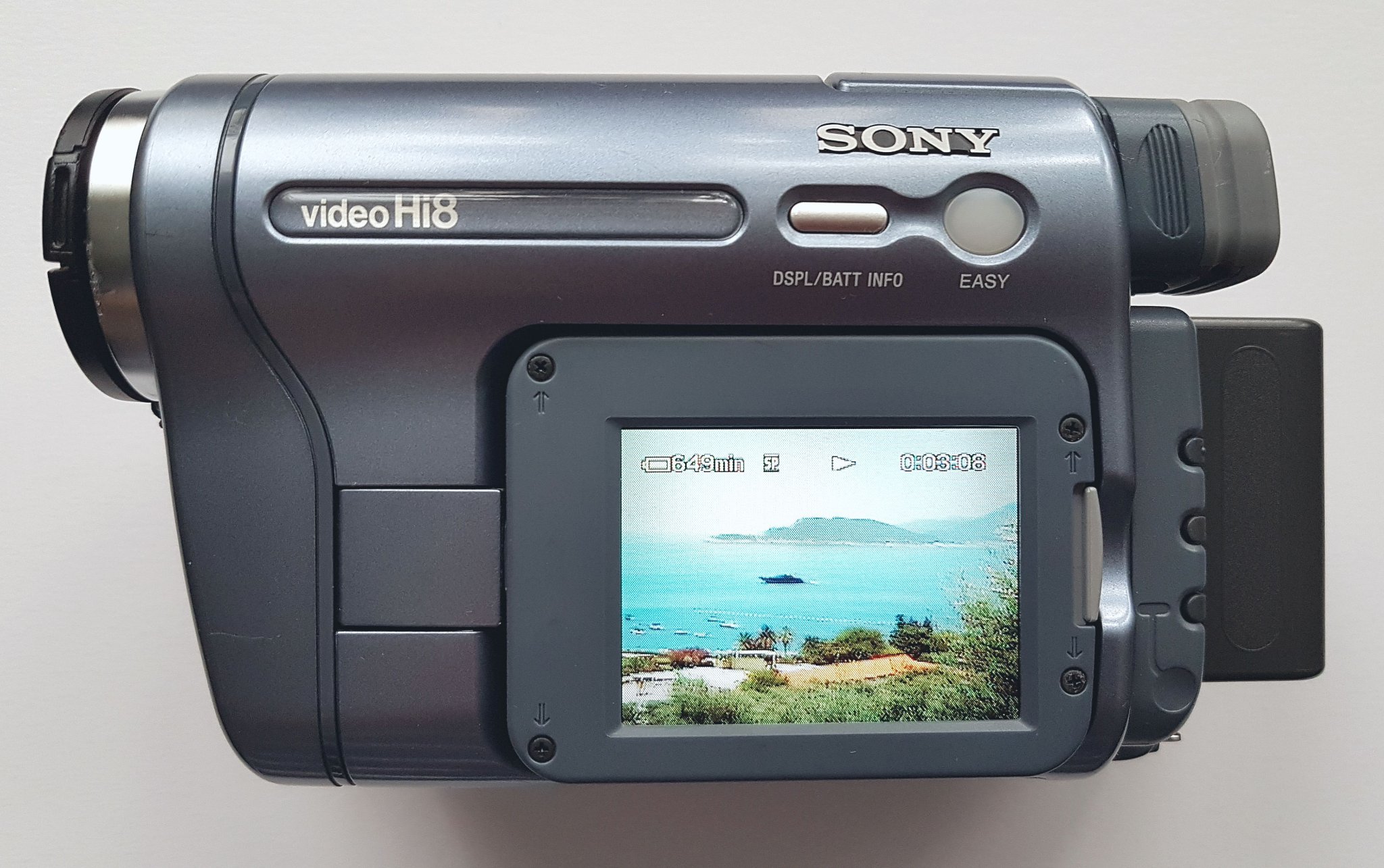 Videokamera Sony CCDTRV228E PAL. För band Hi8 .. (384718282) ᐈ Köp på