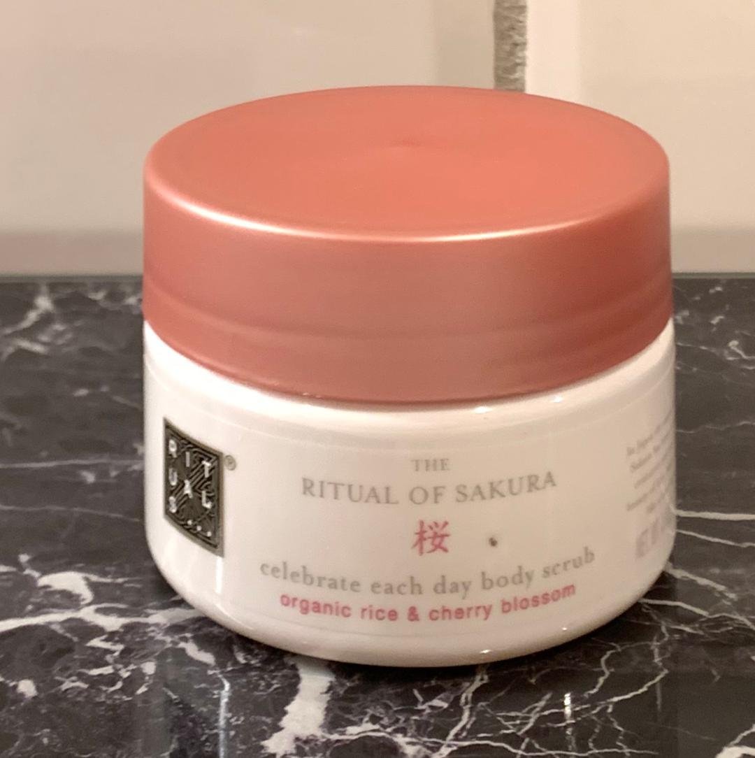 Ny Rituals of SAkura body scrub 125g (417781387) ᐈ Köp på Tradera
