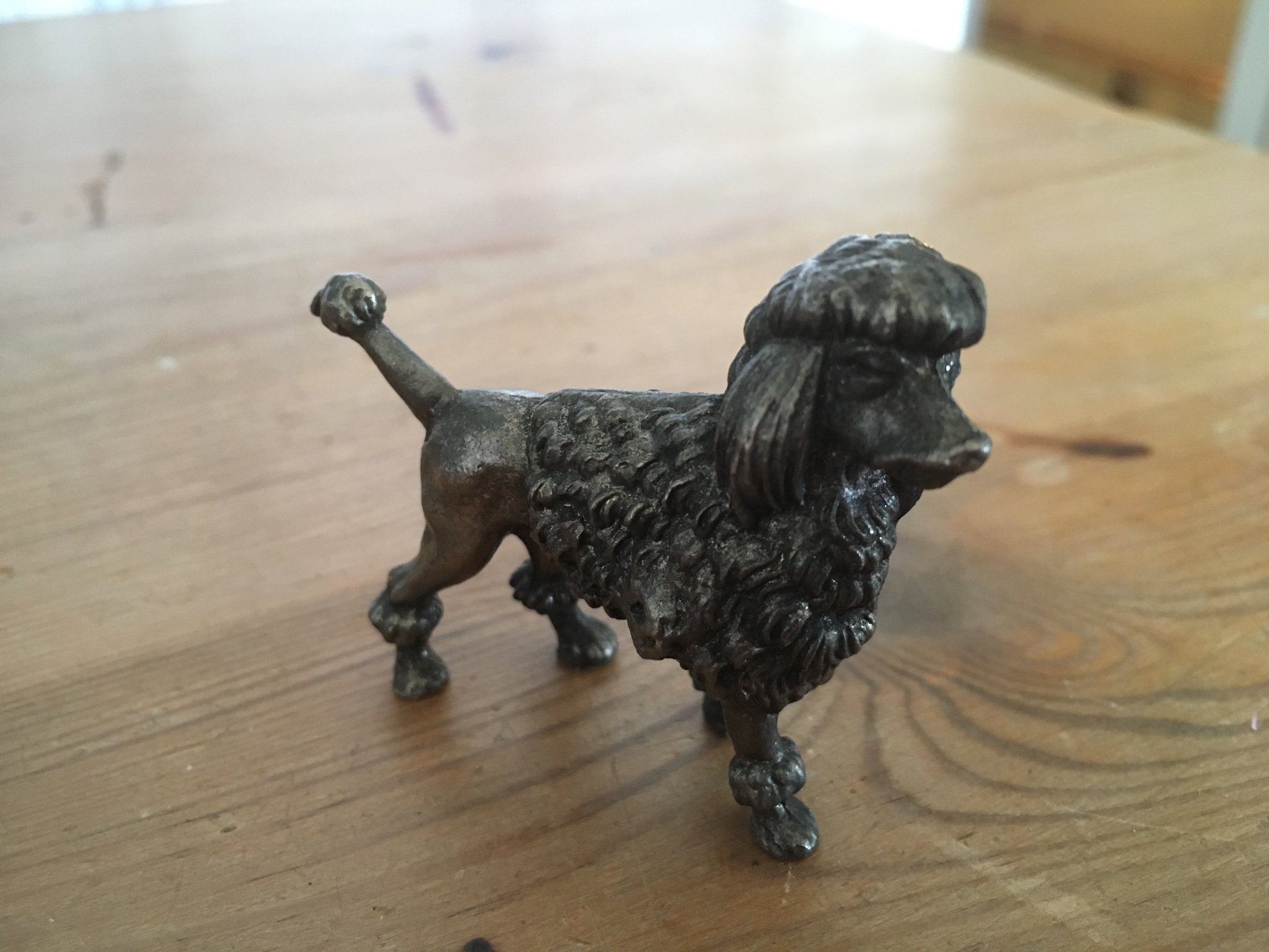 Jättesöt äldre metall hund pudel (385558756) ᐈ Köp på Tradera