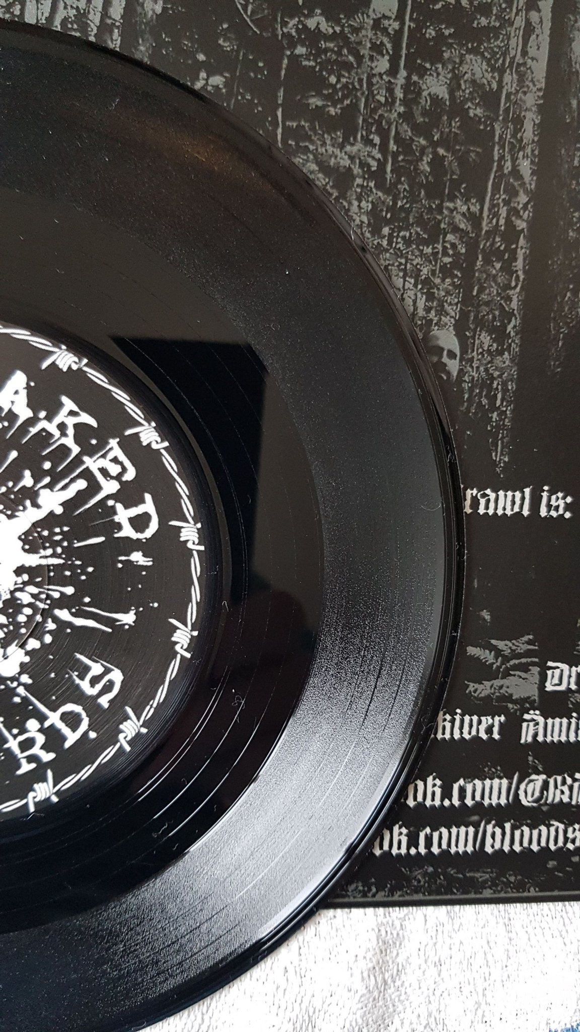 CRAWL WORSHIP DEATH FOLD OUT 150/500 P.. Köp på Tradera