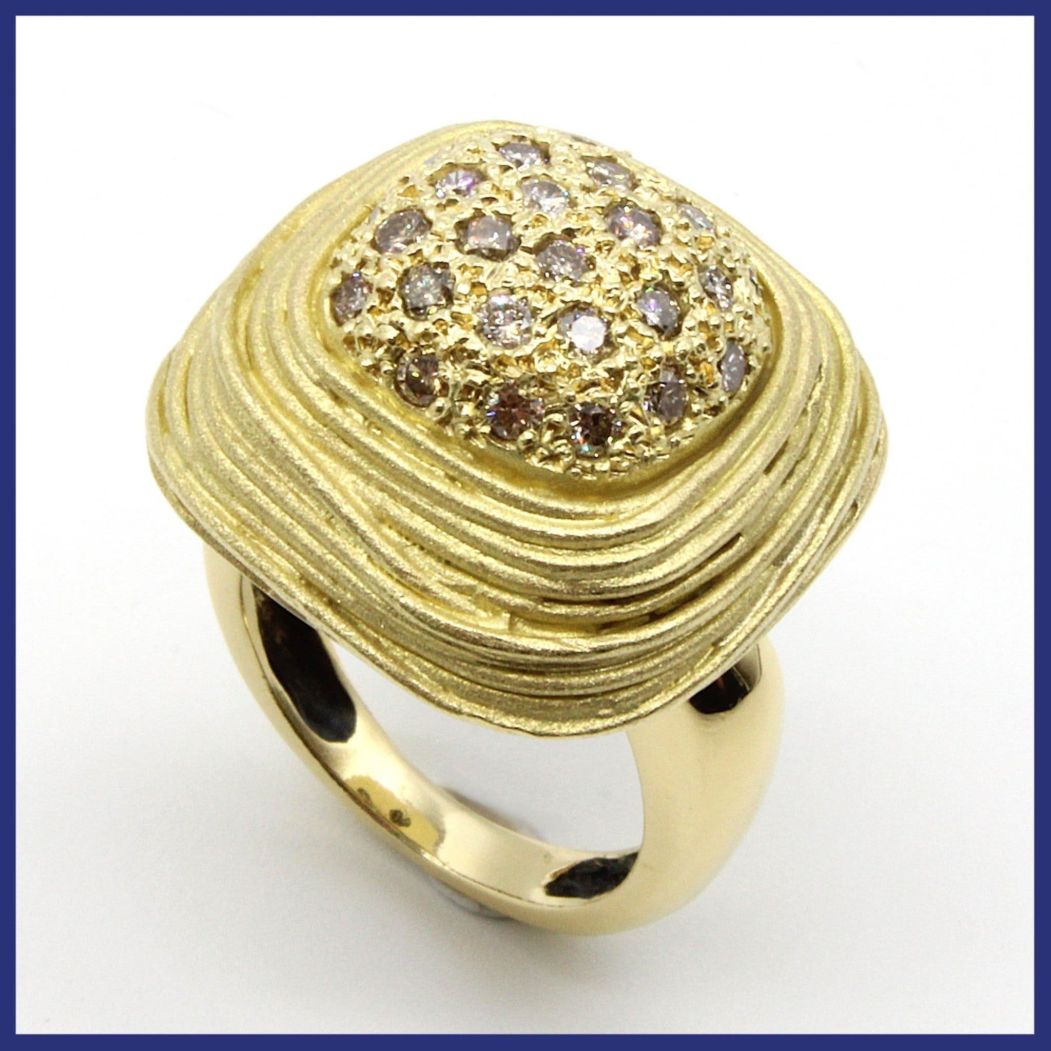 Ring, 18K guld, naturliga briljantslipade diamanter (0,54ctv, stl 16,1mm)