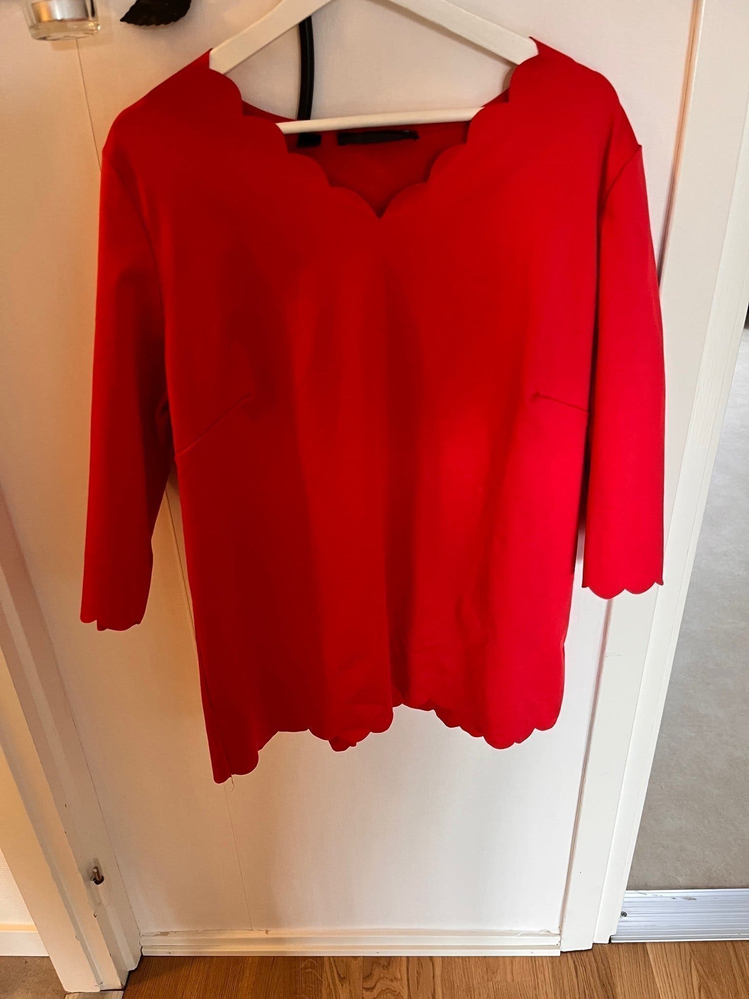 Röd blus | Köp på Tradera (705393340)