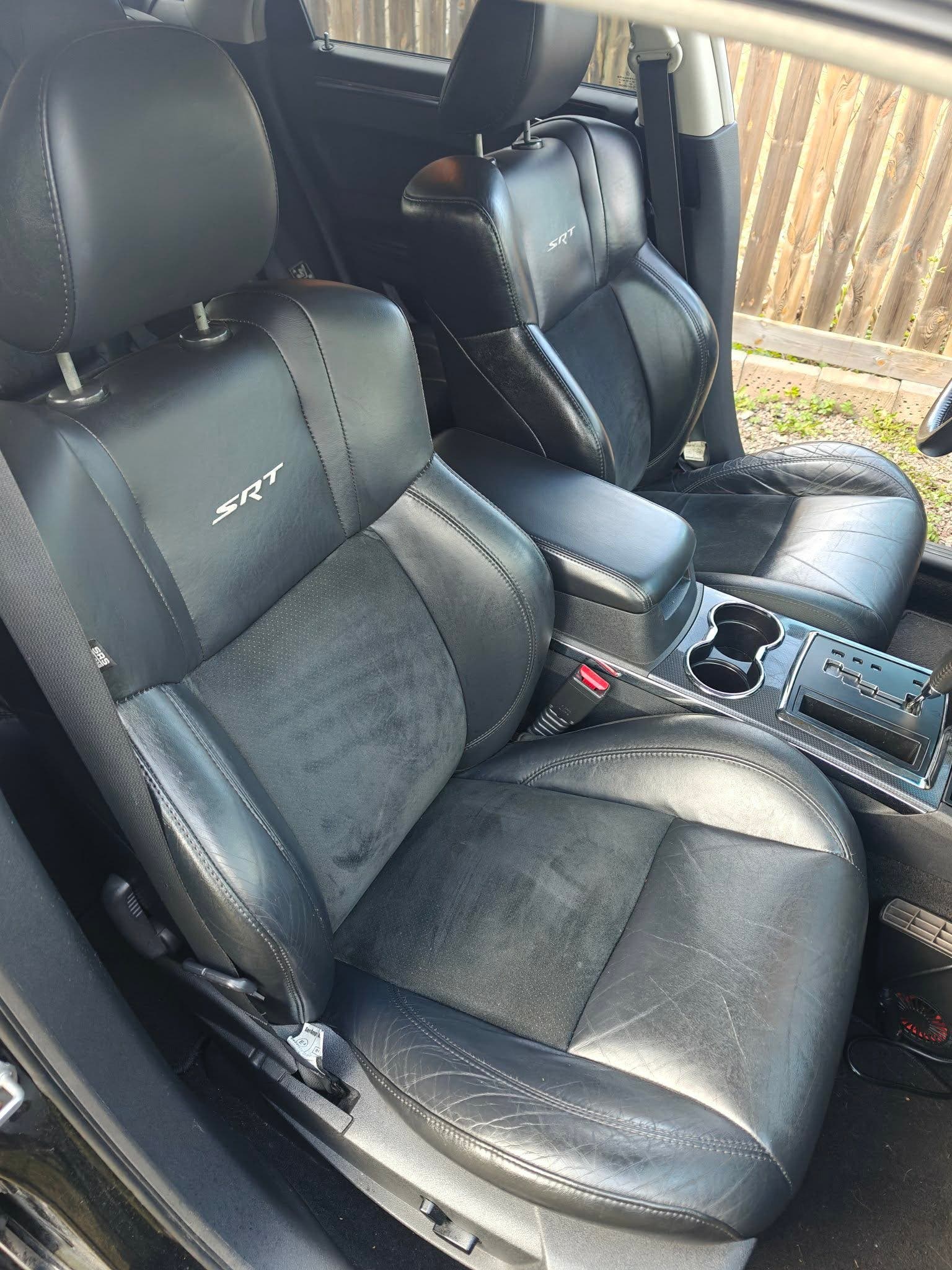 Chrysler 300C SRT-8 Touring 6.1 V8 Automatic, 5-trins, 431ps, 2008