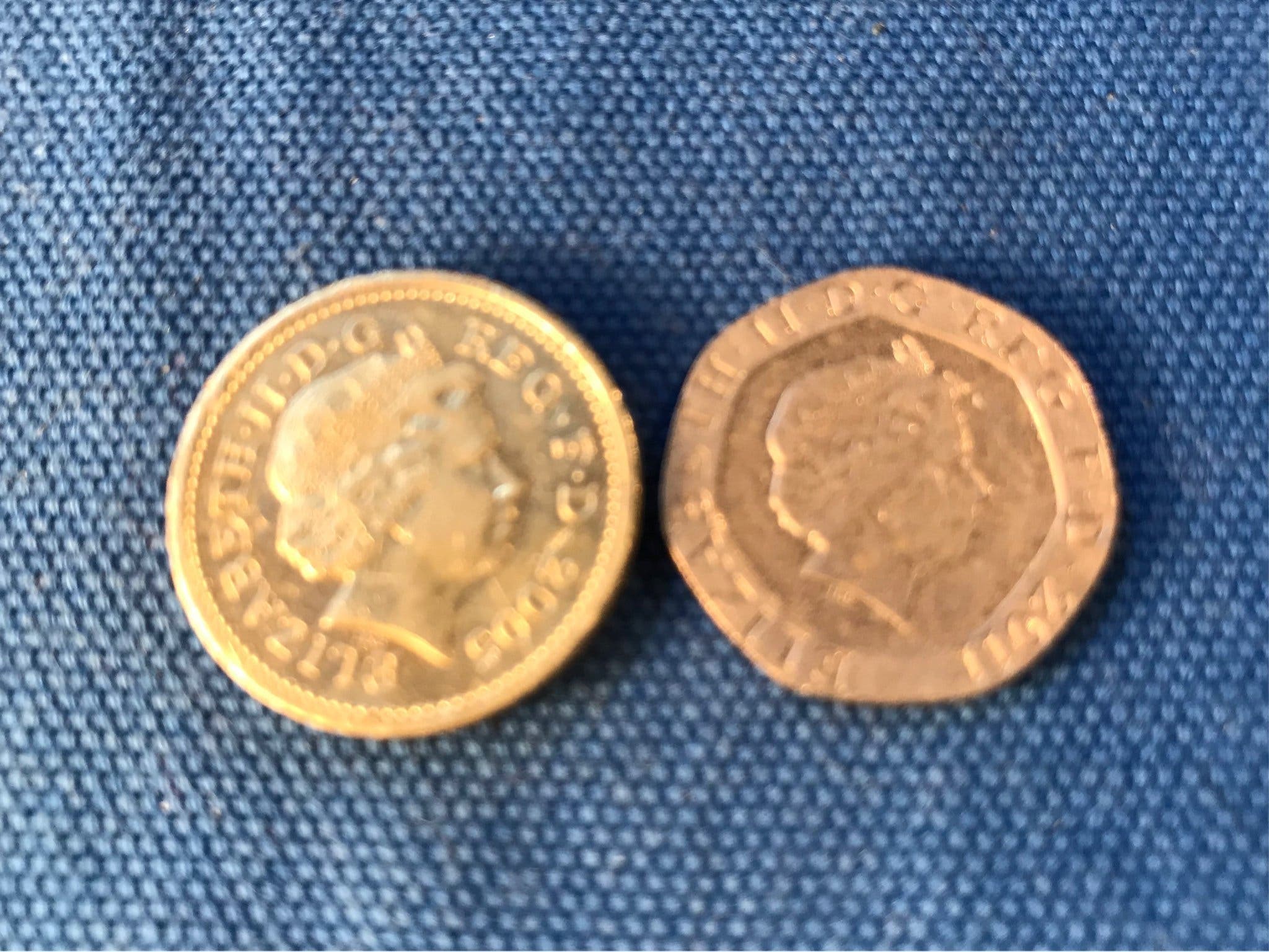 1 Pound 2005 20 Pence 2011 412181072 K p P Tradera 1-pound-2005-20-pence-2011-412181072-k-p-p-tradera