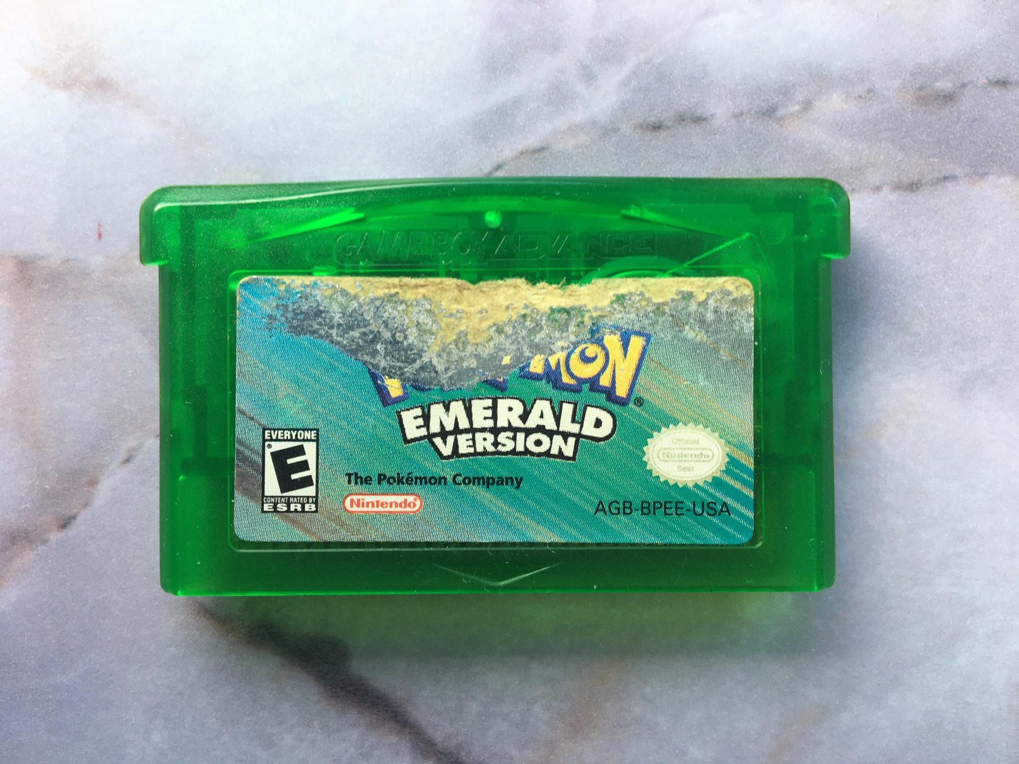 gameboy advance sp pokemon emerald gameboy advance sp pokemon emerald