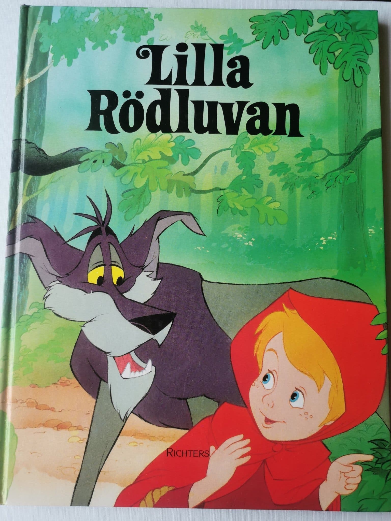 Se produkter som liknar Lilla Rödluvan i stort format på Tradera ...