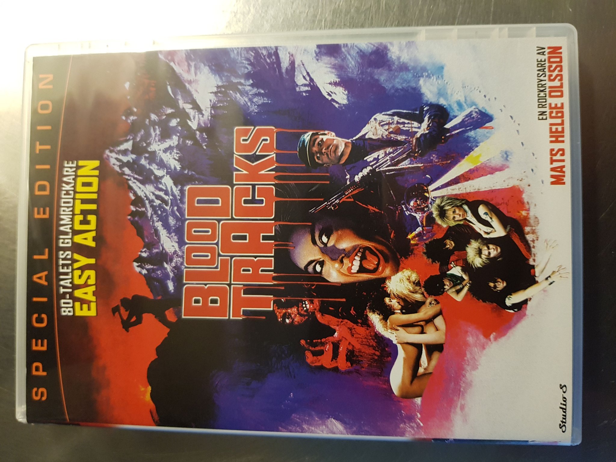 Blood On The Tracks Read Online Blood Tracks (Studio S) (353708952) ᐈ Köp på Tradera