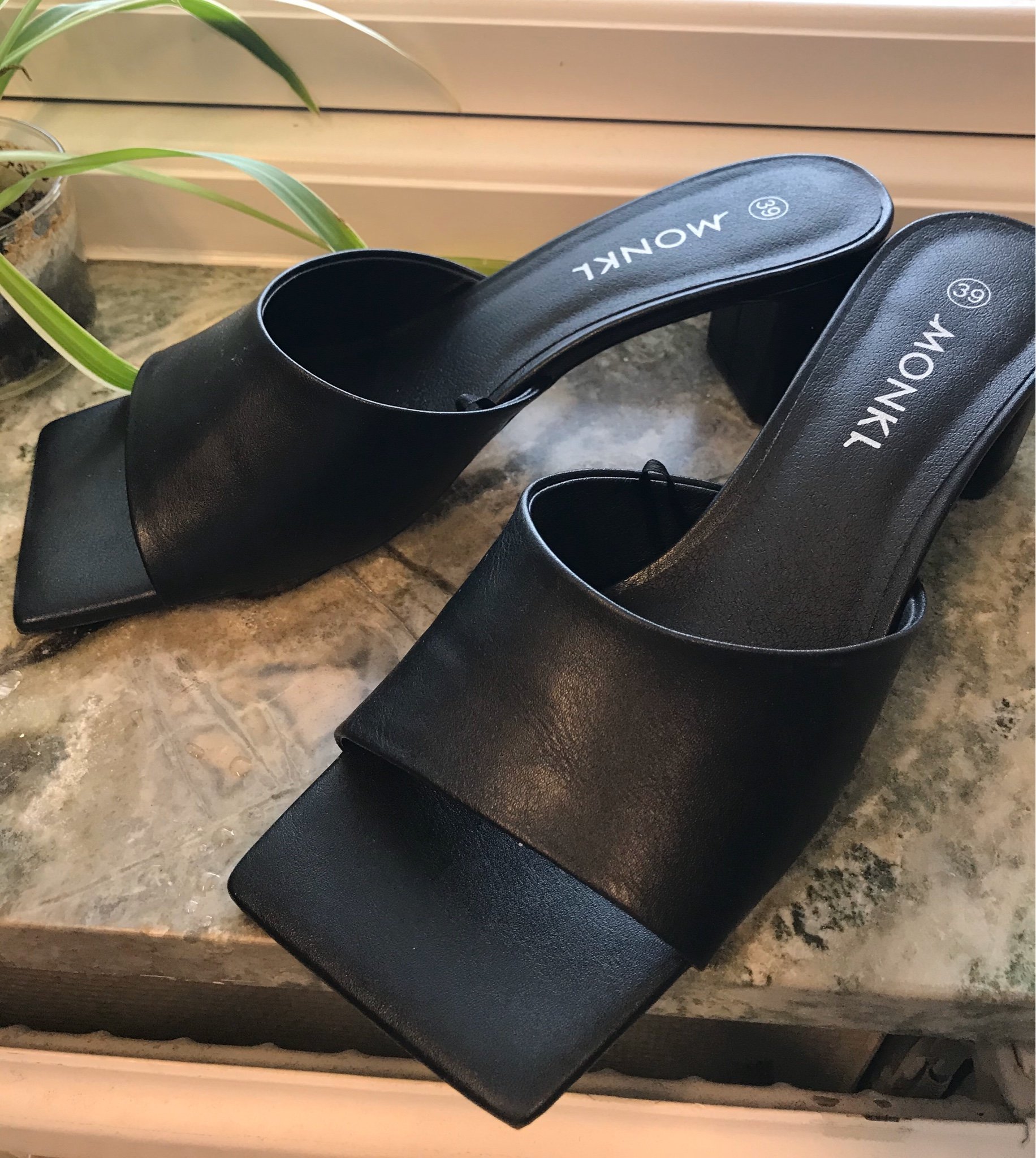 monki bebe sandals
