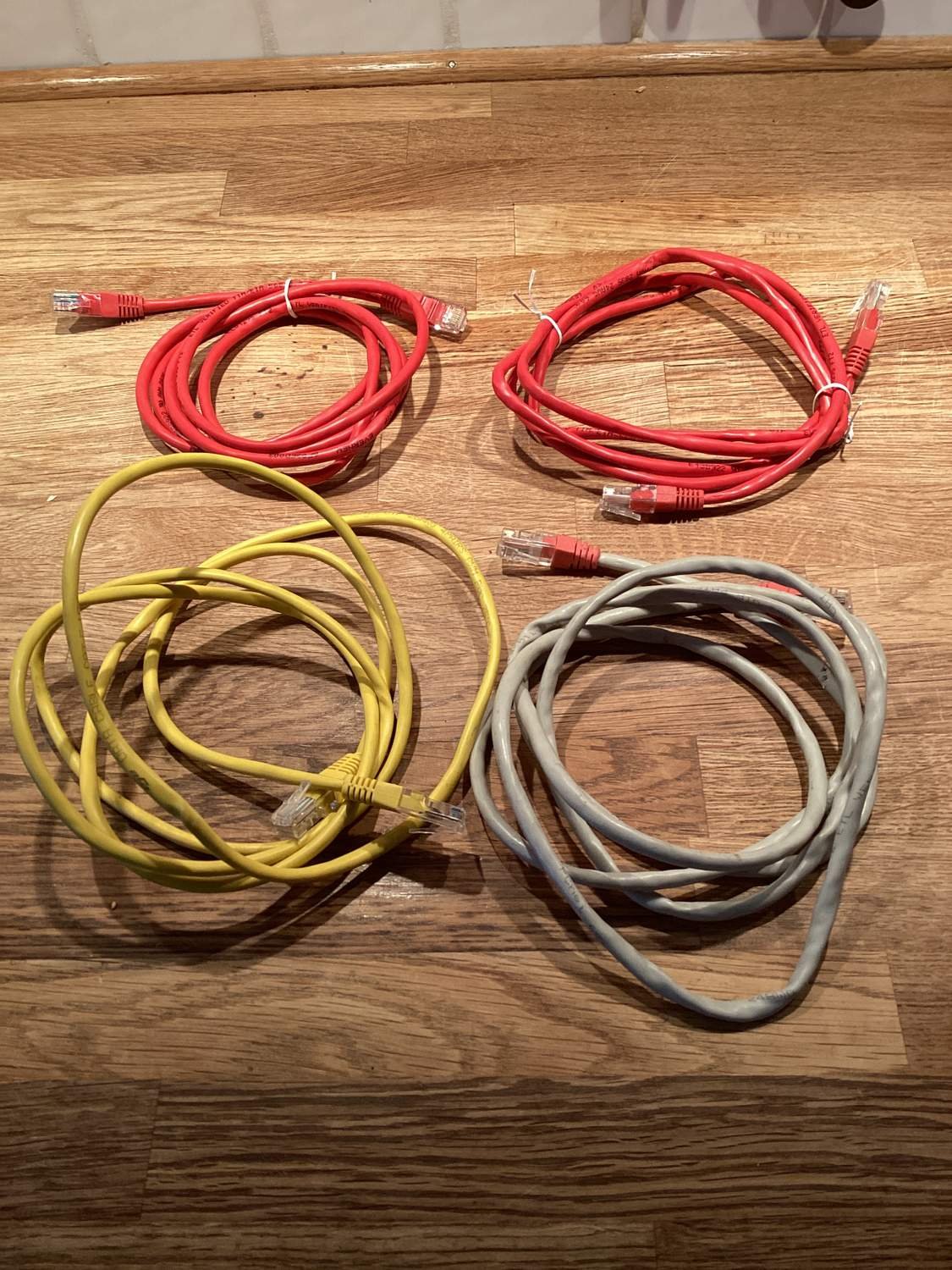 4 st Nätverkskabel 2 meter Cat.5 UTP/FTP olika .. | Köp på Tradera ...