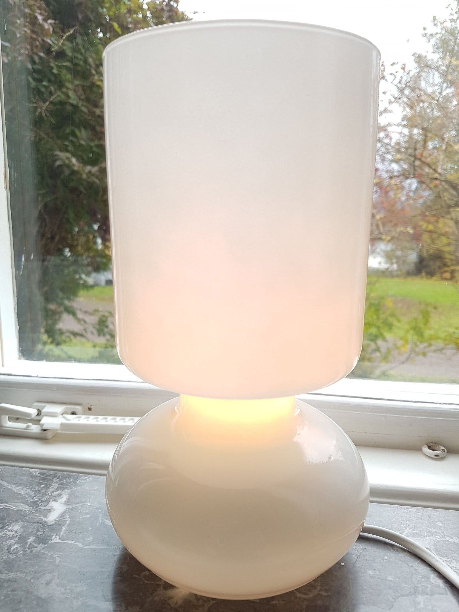 Se produkter som liknar IKEA Lampa Lyktan Fönsterlamp.. på Tradera ...