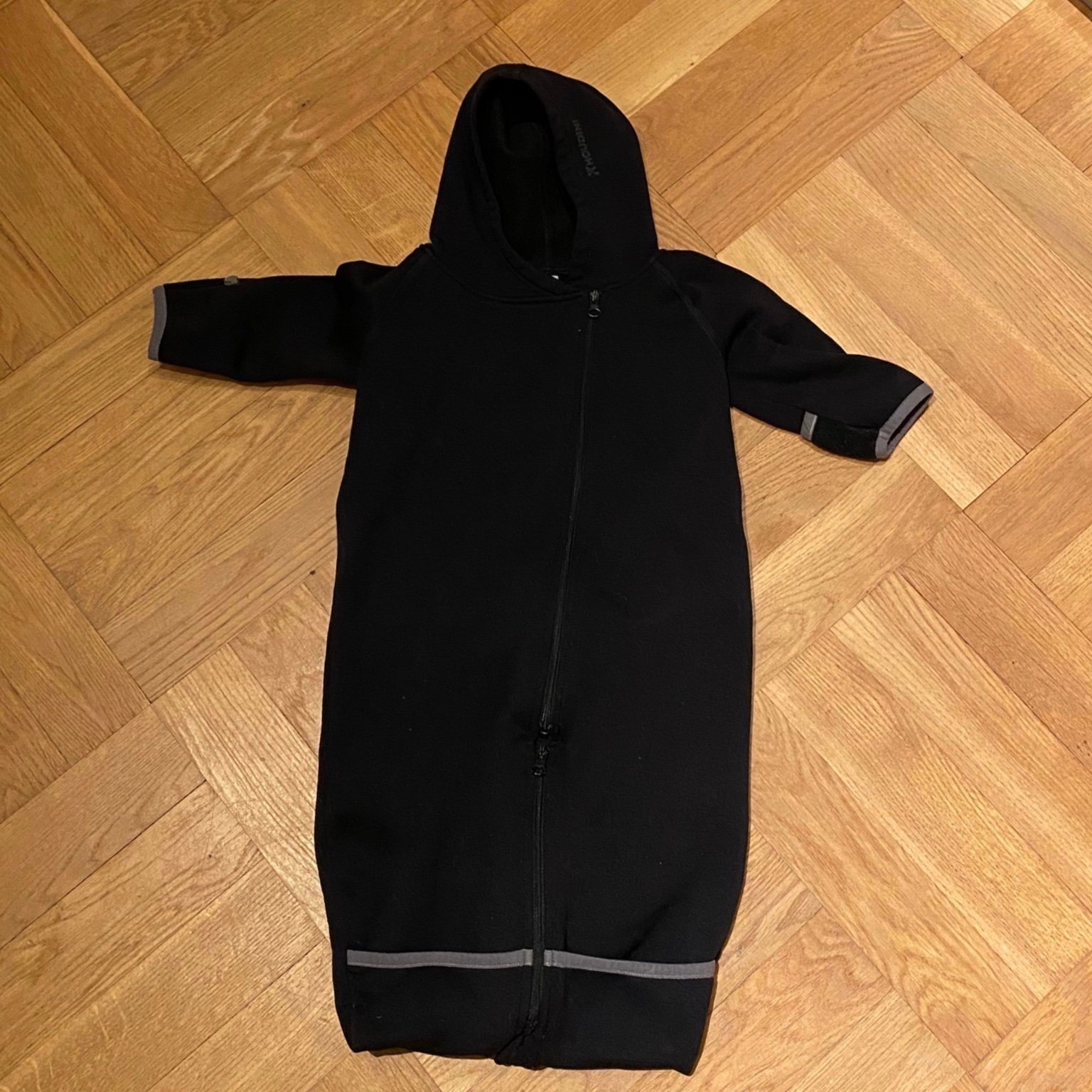 Houdini baby cocoon overall stl 60 Köp på Tradera (610530098)