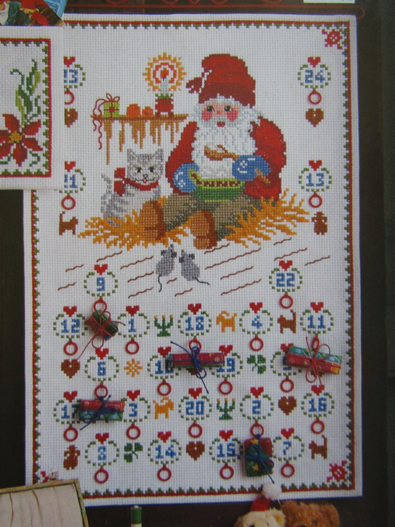 BRODERA JÄTTEFIN ADVENTSKALENDER MED TOMTE TILL.. Köp på Tradera