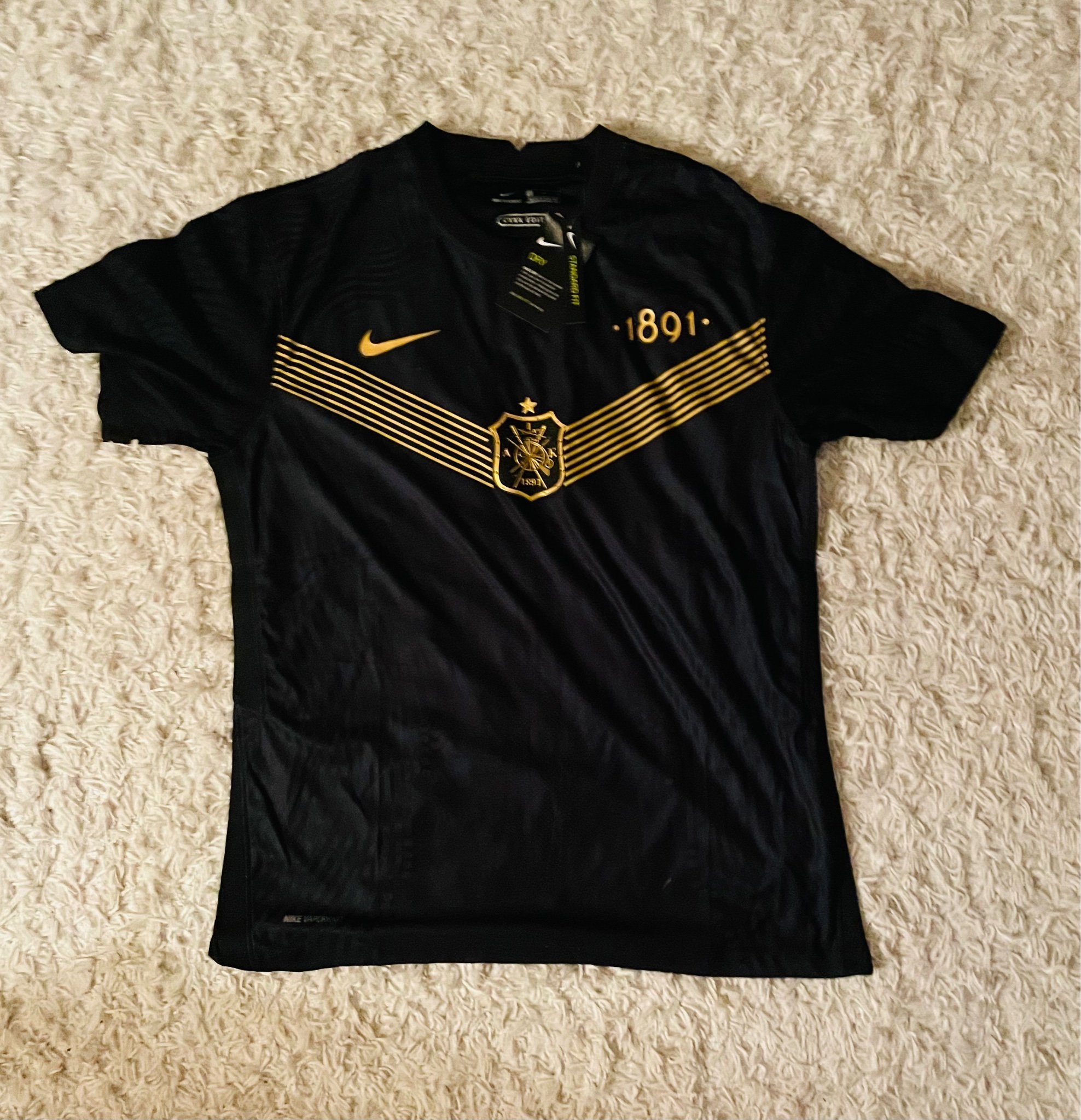 Se produkter som liknar AIK Matchtröja Julklapp?? på Tradera (573625304)