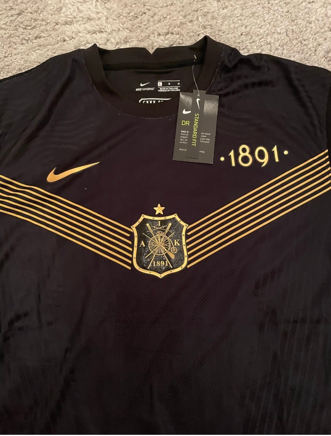 Se produkter som liknar AIK Matchtröja Julklapp?? på Tradera (573625304)