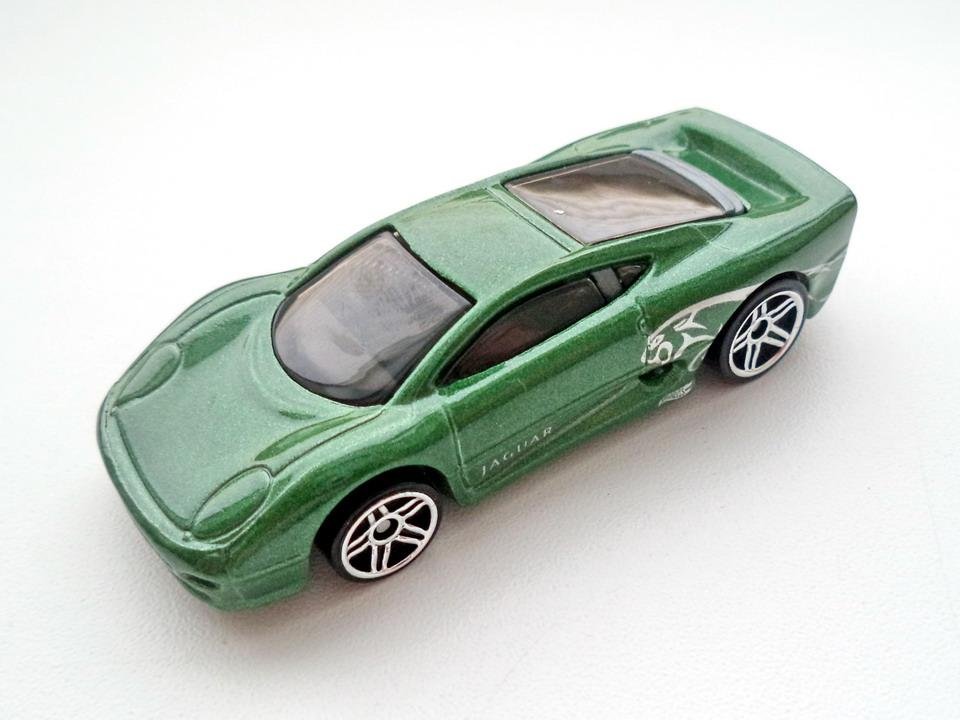 Jaguar xj220 hot wheels