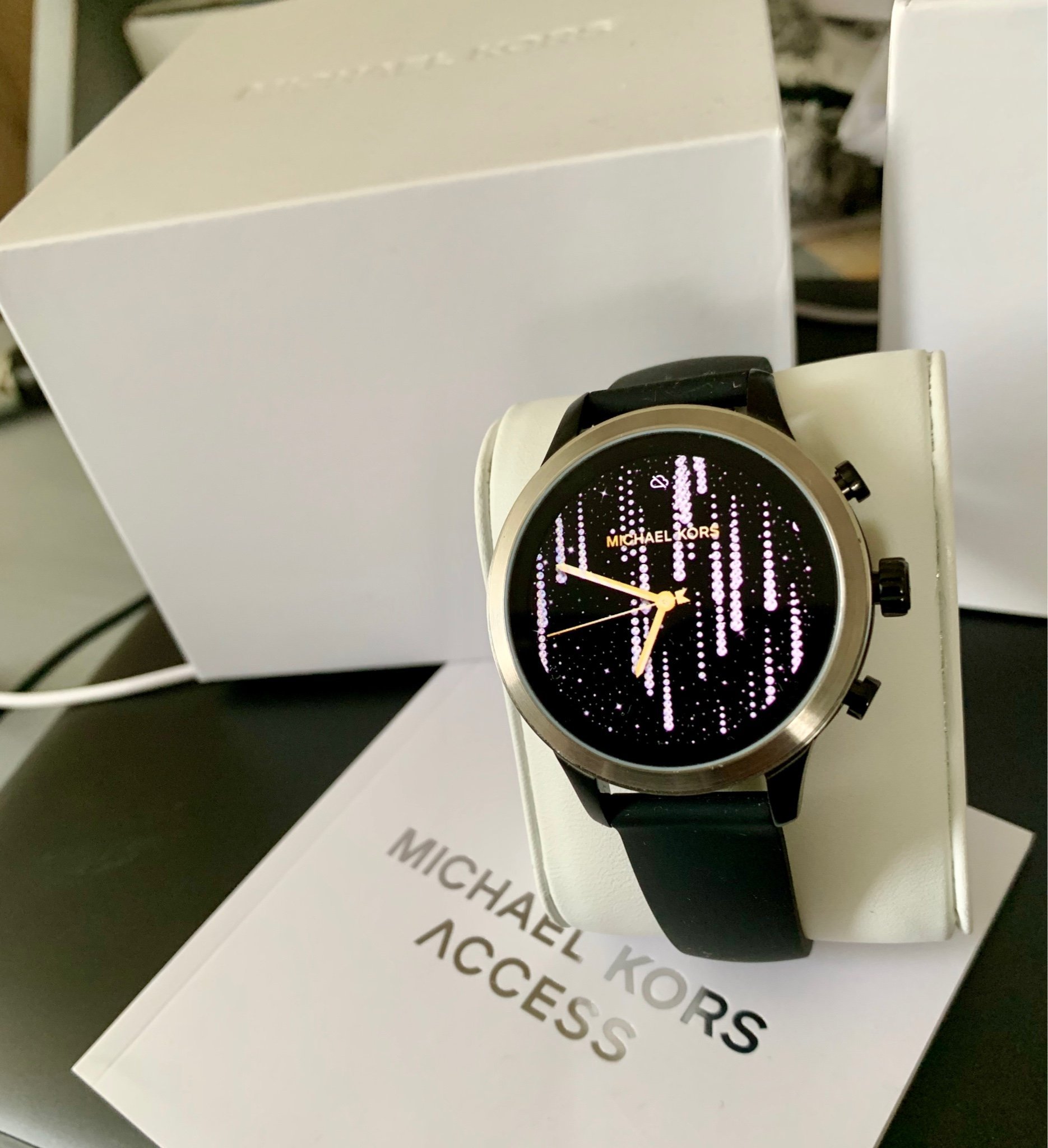 mk smart access watch