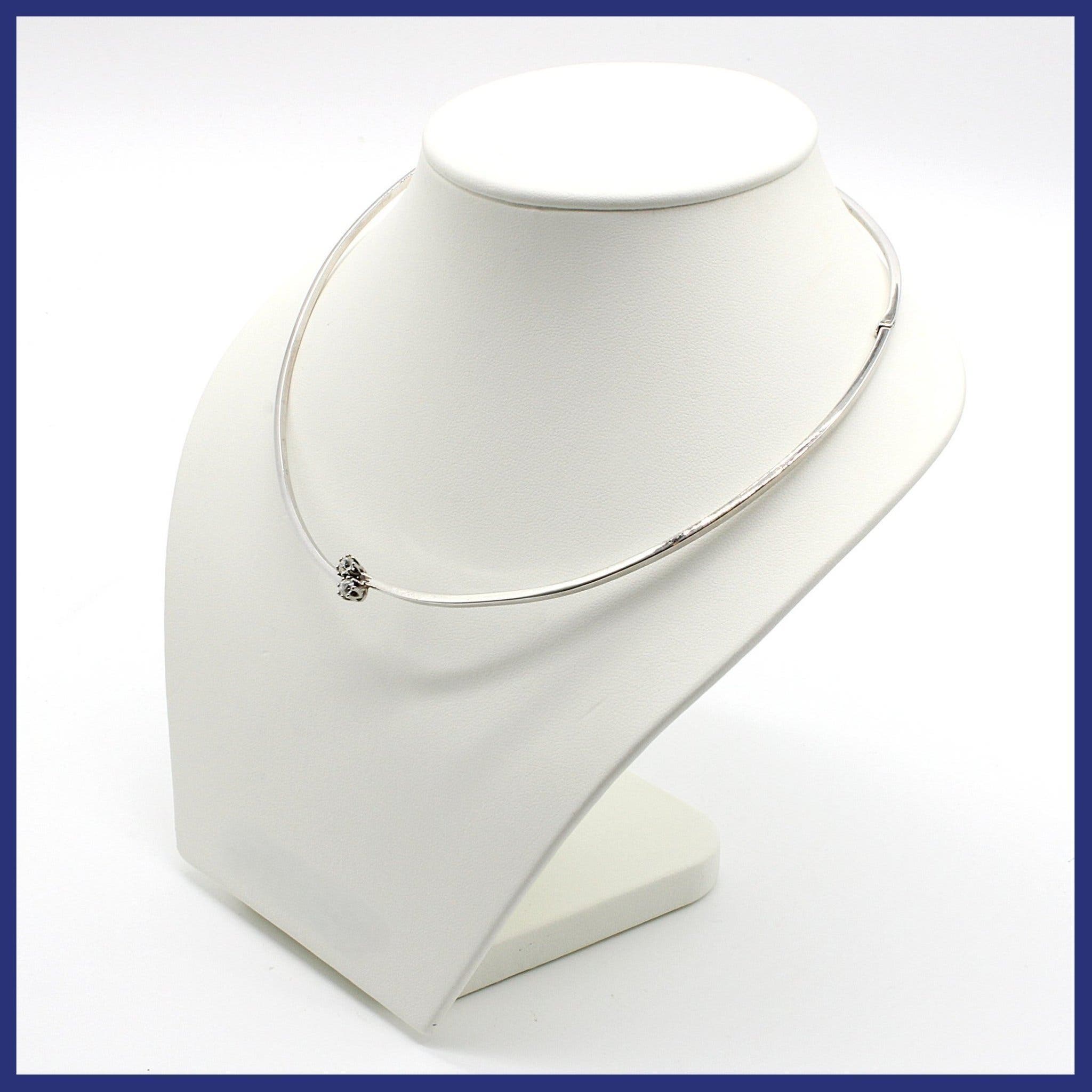 Collier, 18K vitguld, naturliga briljantslipade diamanter (vikt 32,40g, 0,5ctv)