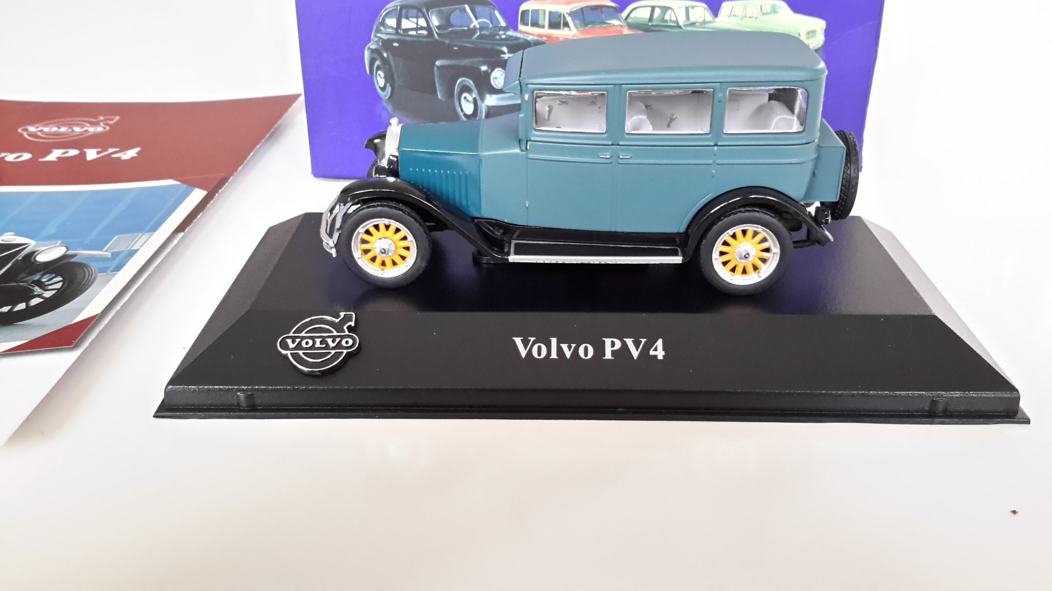 Volvo pv 4