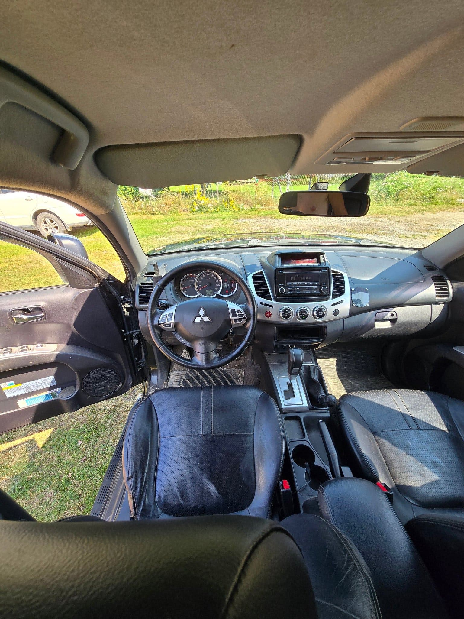 Mitsubishi L200 Double Cab 2.5 4x4 Automatic, 5-trins, 178ps, 2015