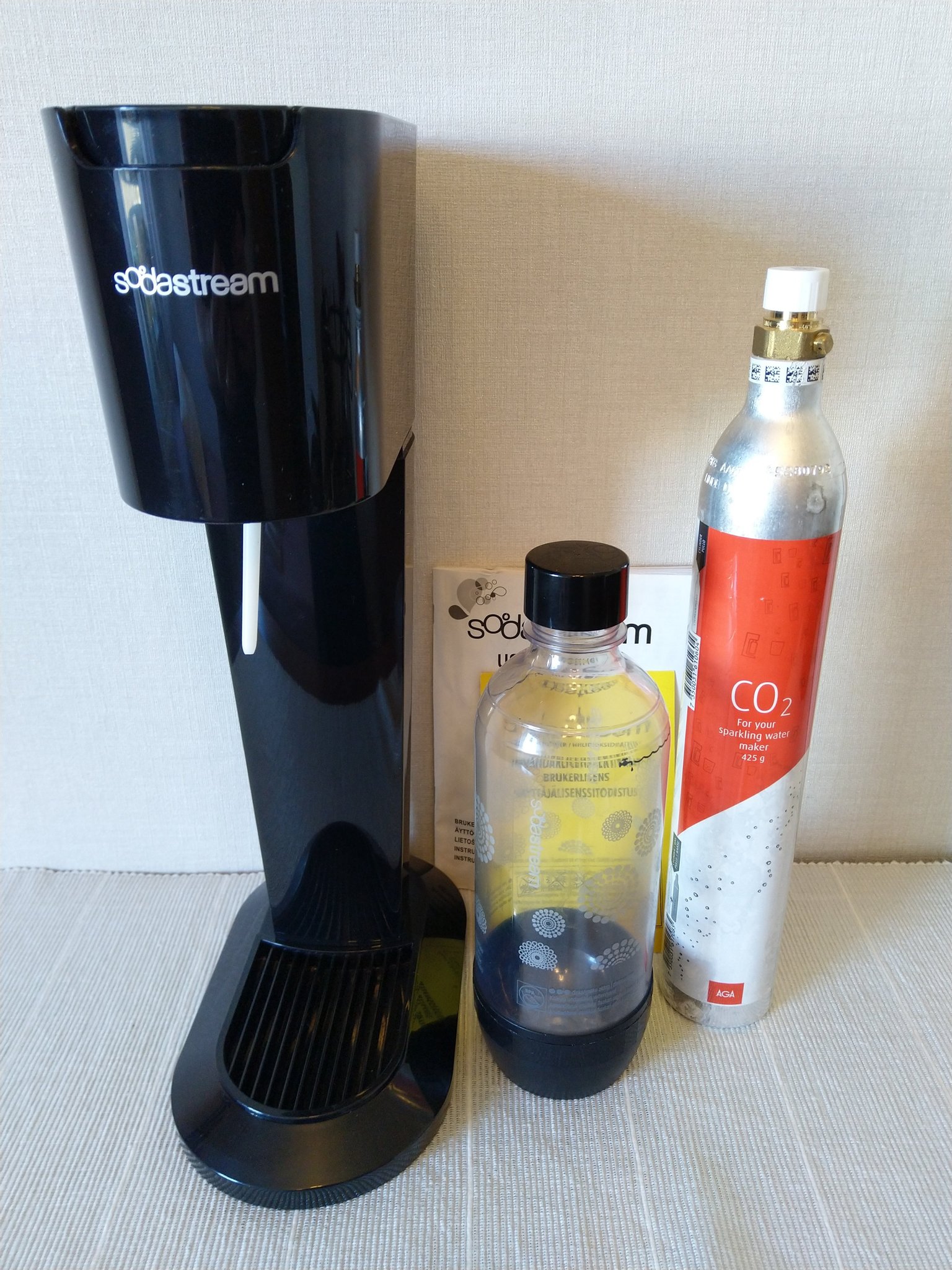 Säsong! Svart Sodastream Genesis G100 inkl manu.. Köp på Tradera