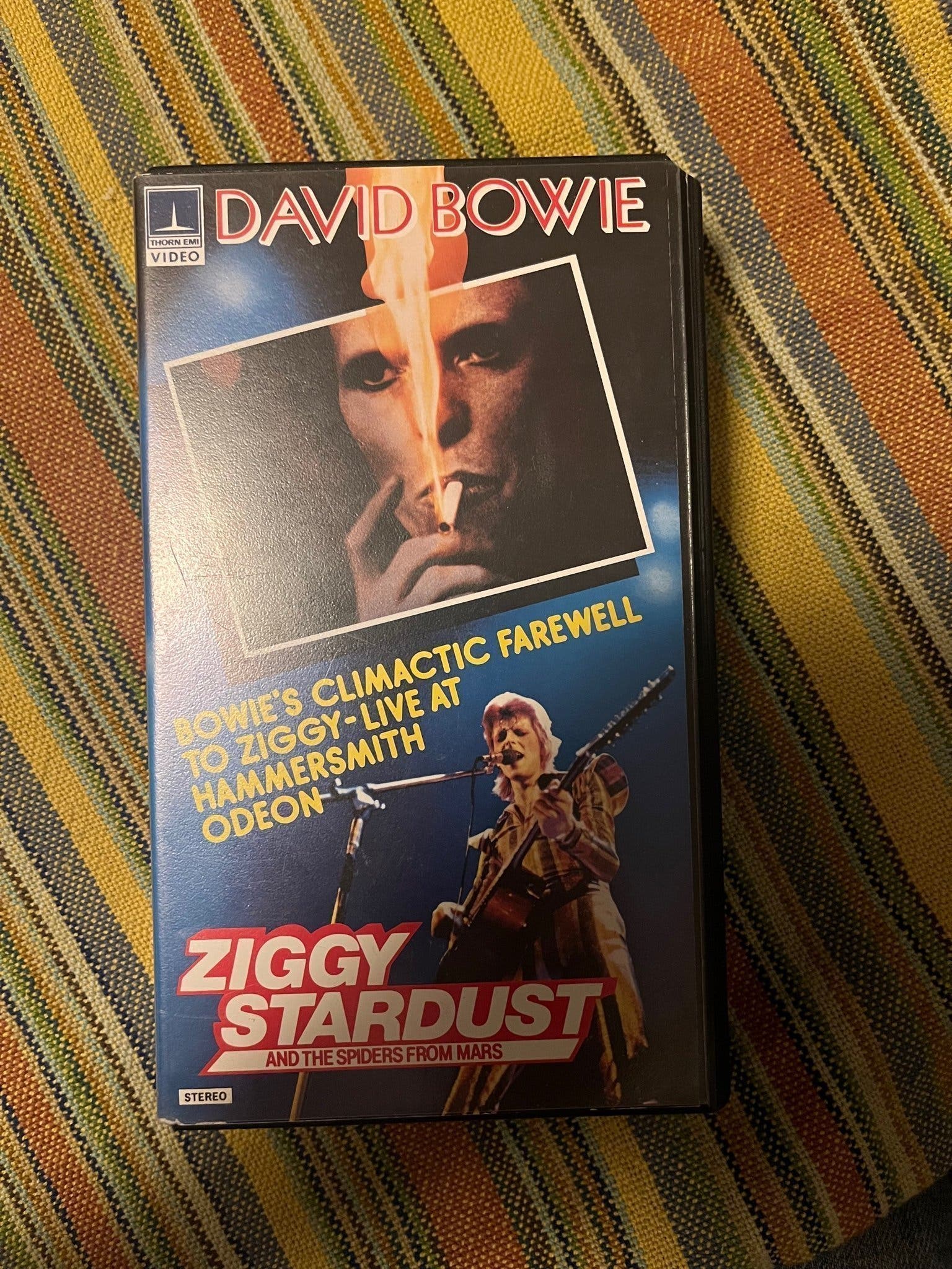Se produkter som liknar David Bowie - Ziggy Stardust .. på Tradera ...
